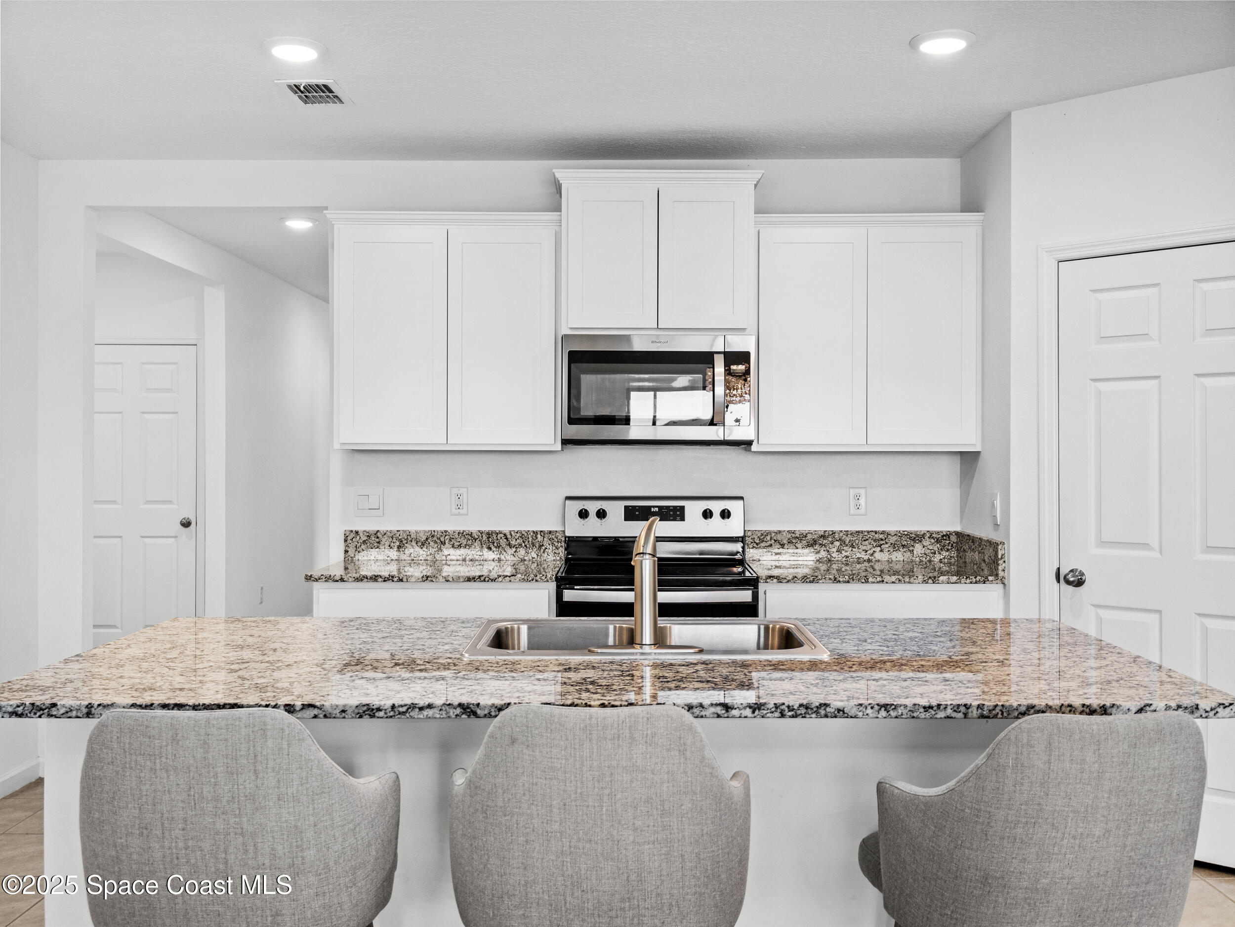 5678 Waterfall Place