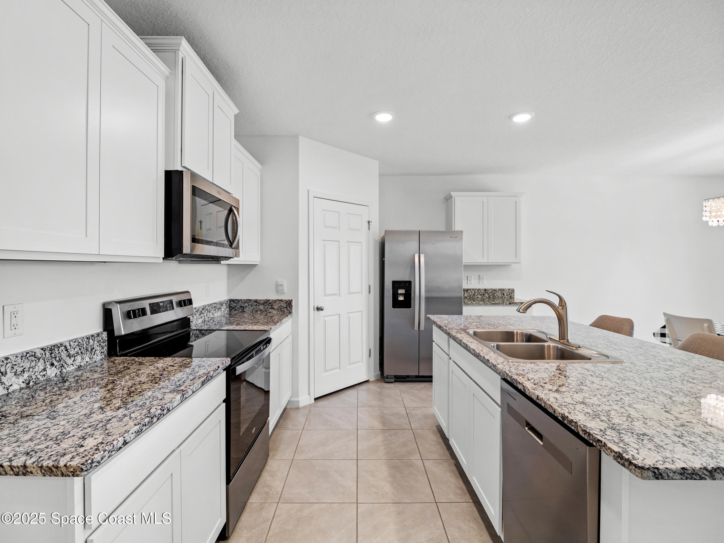 5678 Waterfall Place