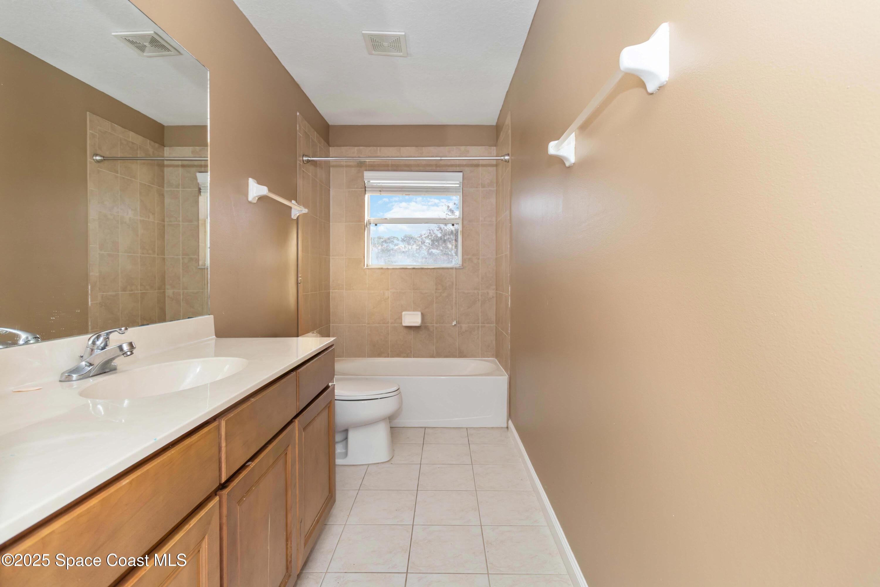 185 Wading Bird Circle SW