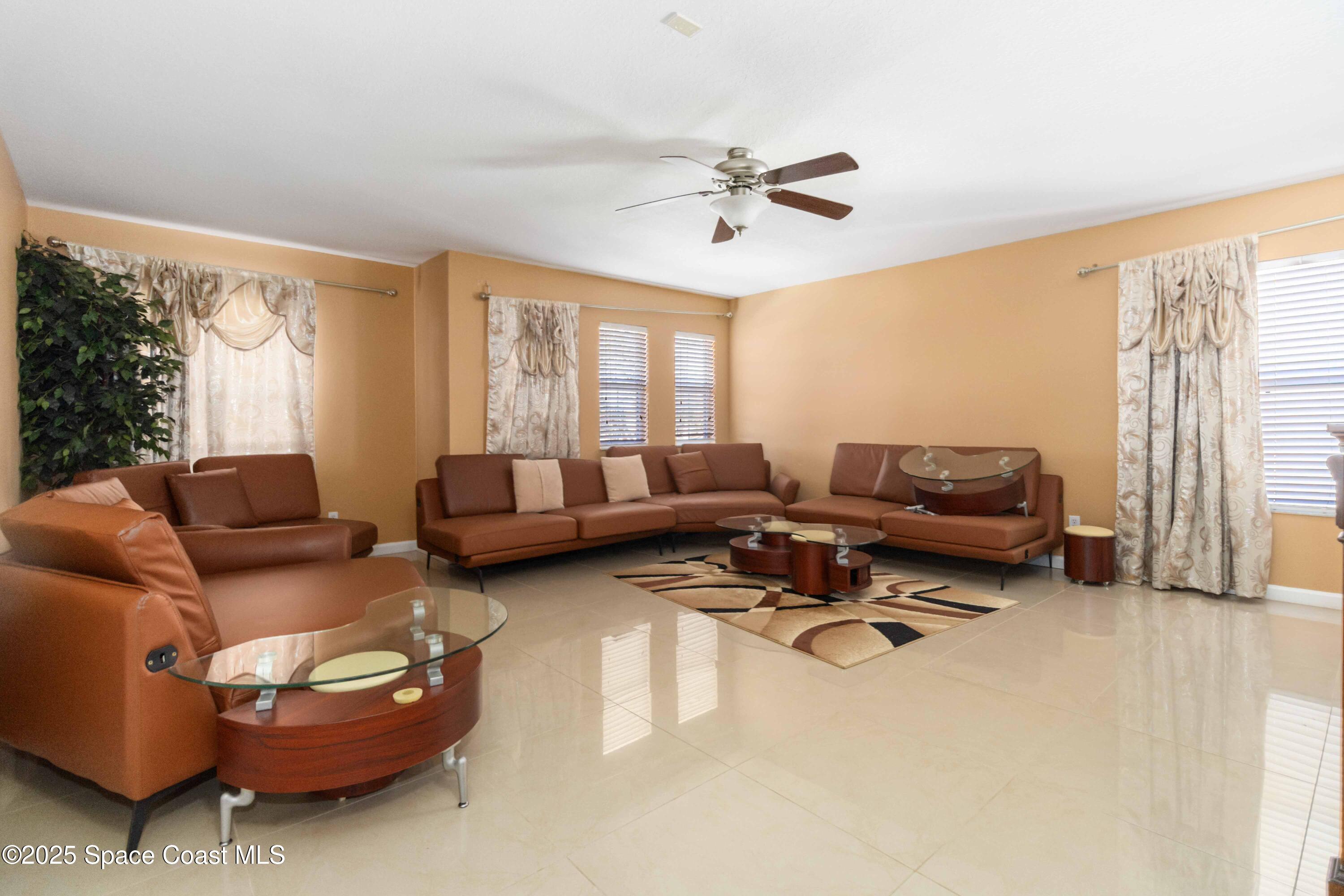 185 Wading Bird Circle SW