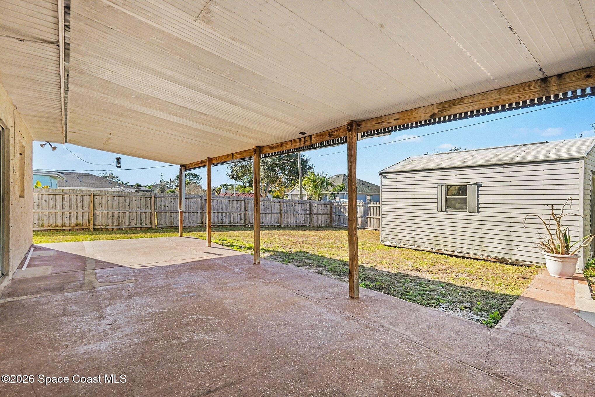 194 NW Abalone Road NW