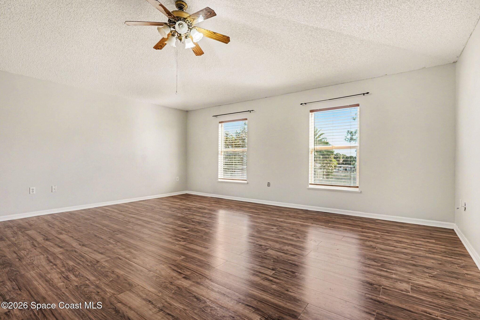 194 NW Abalone Road NW