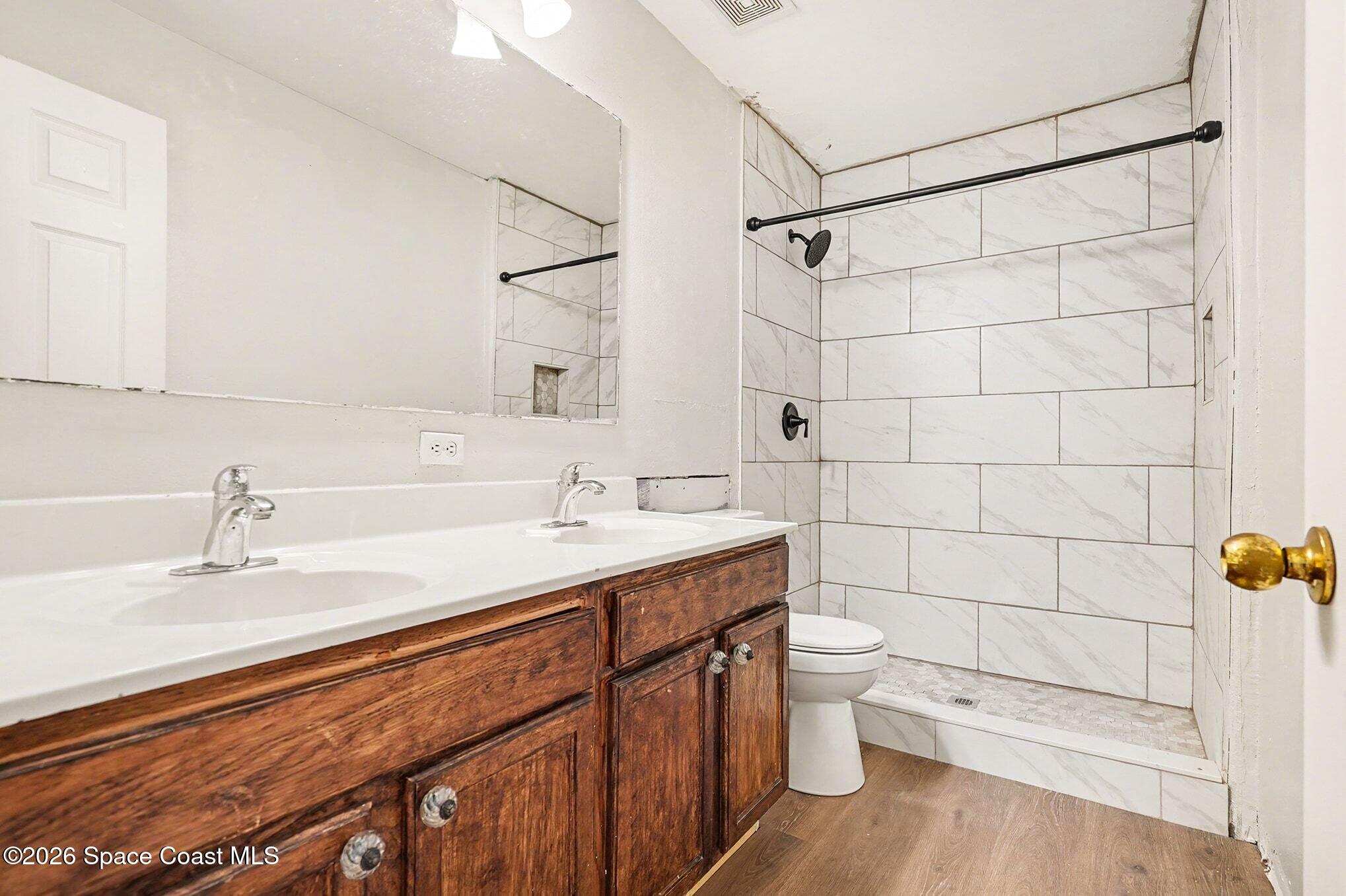 194 NW Abalone Road NW