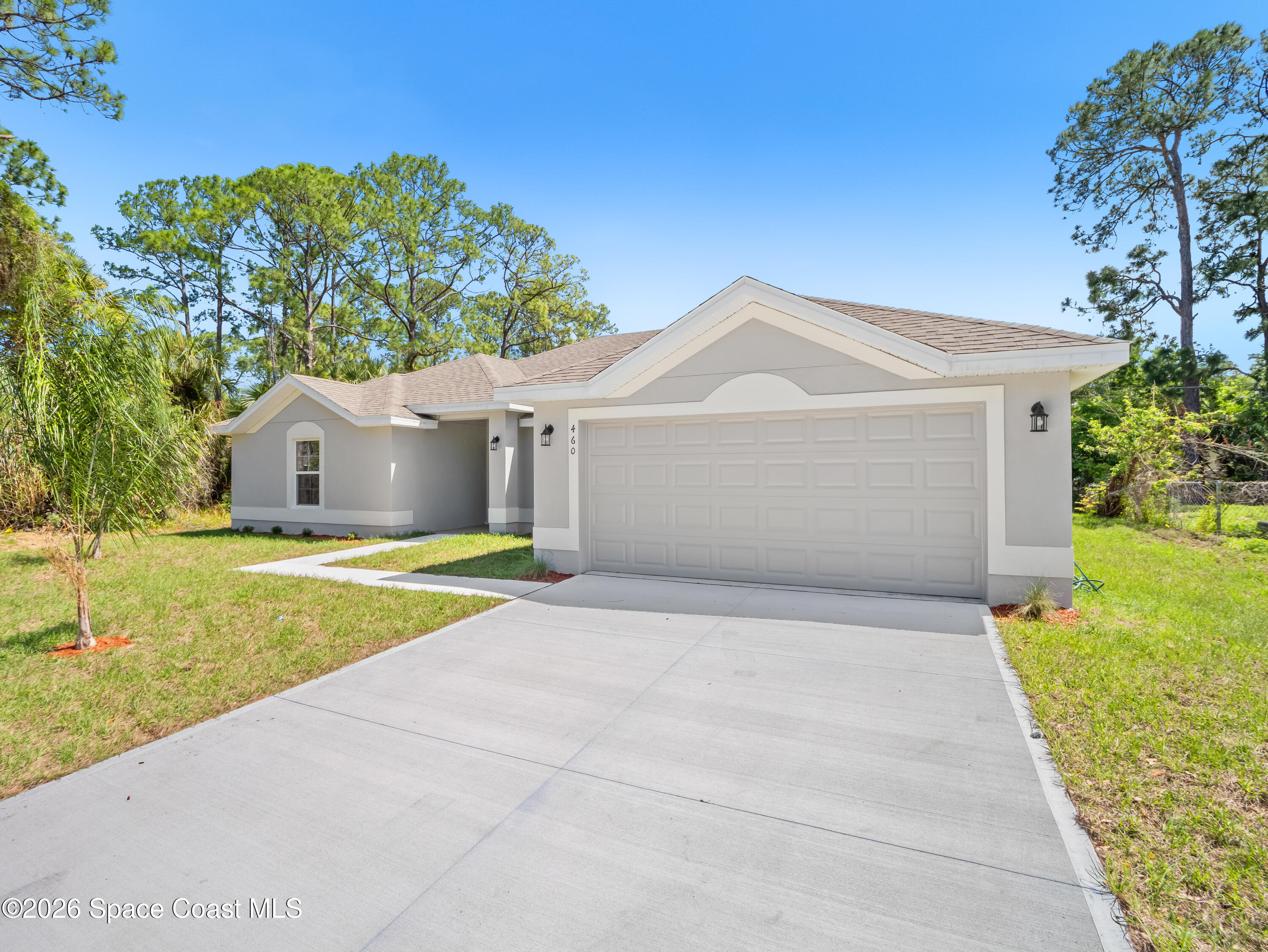 460 Wellwood Street SW