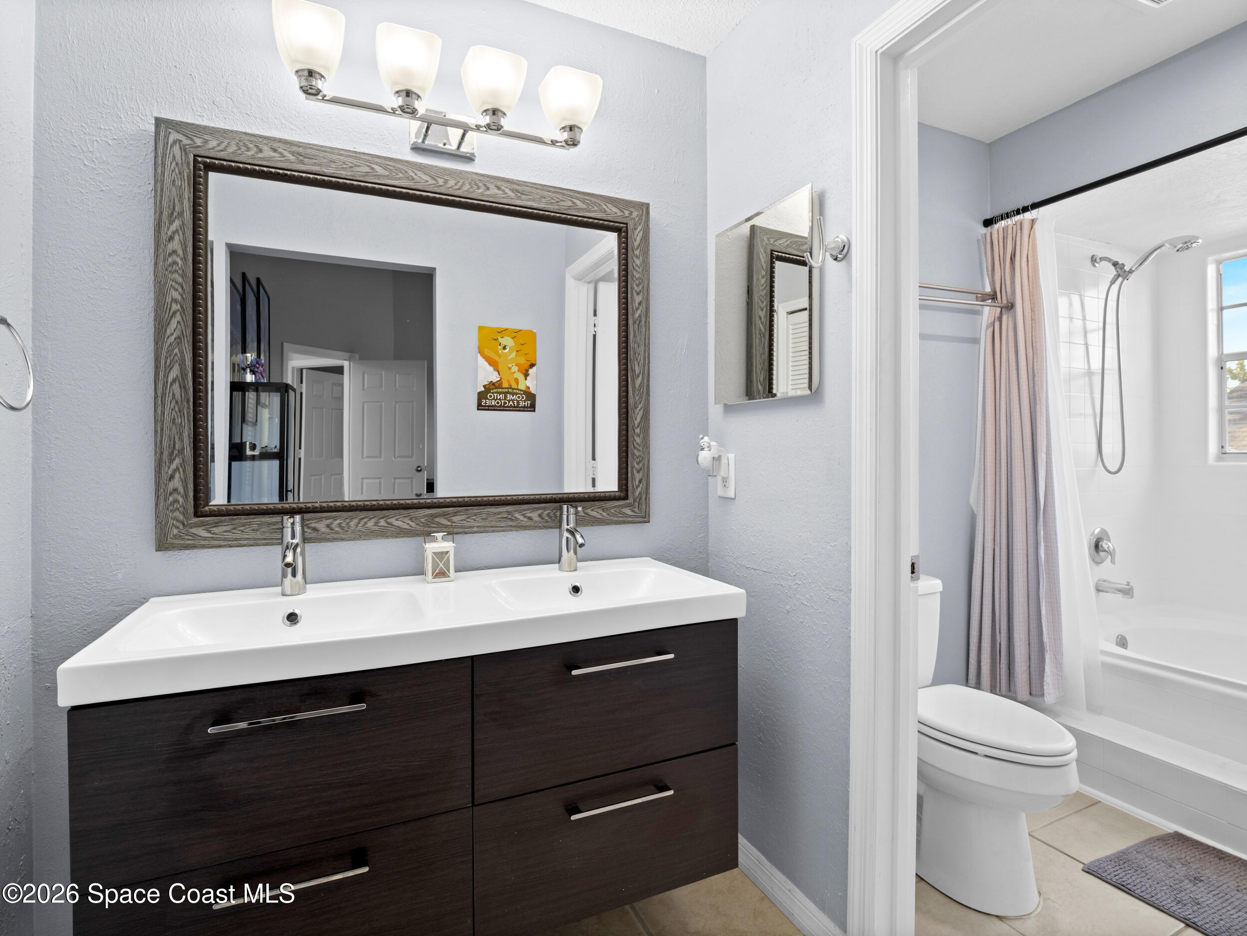 1543 Lawndale Circle