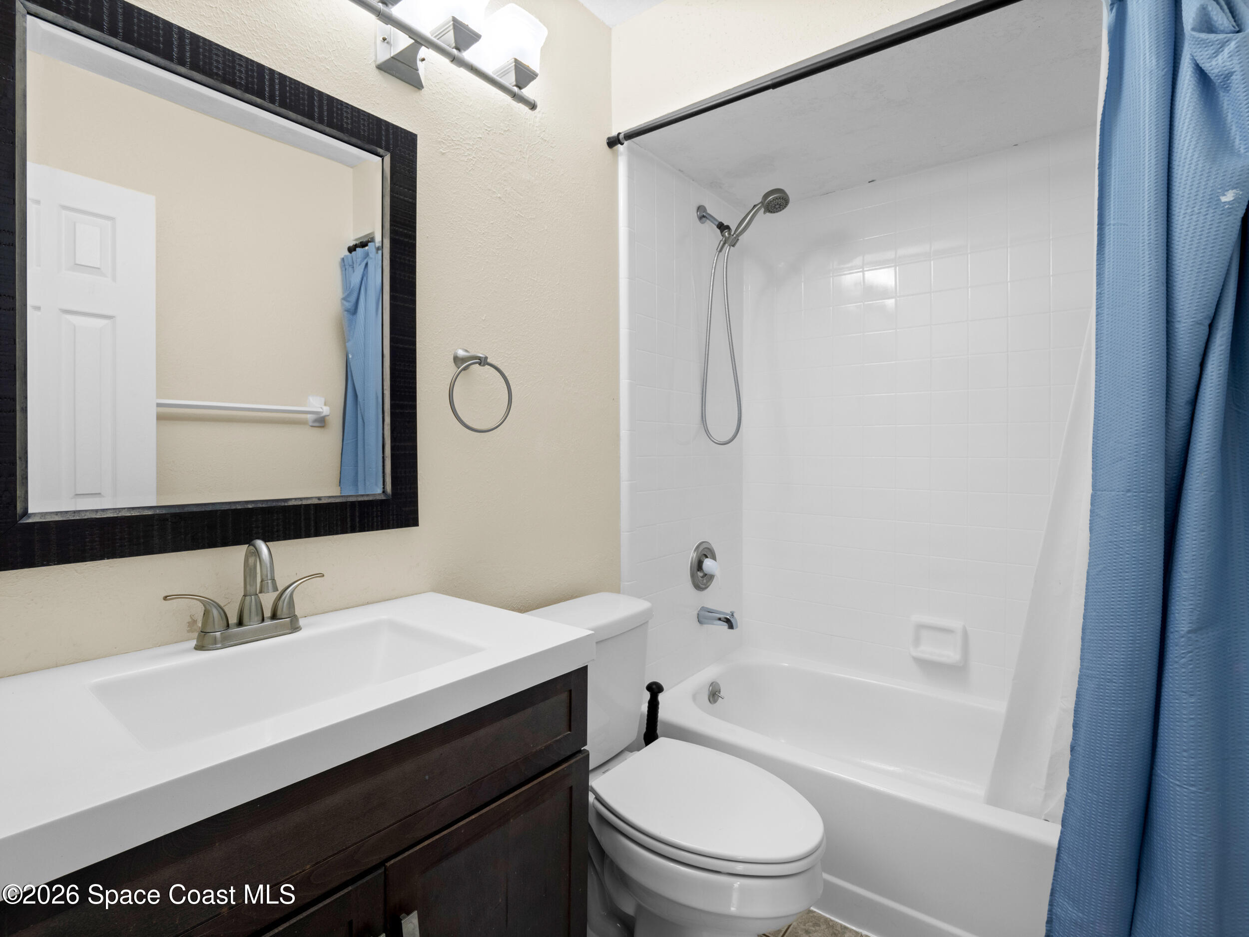 1543 Lawndale Circle