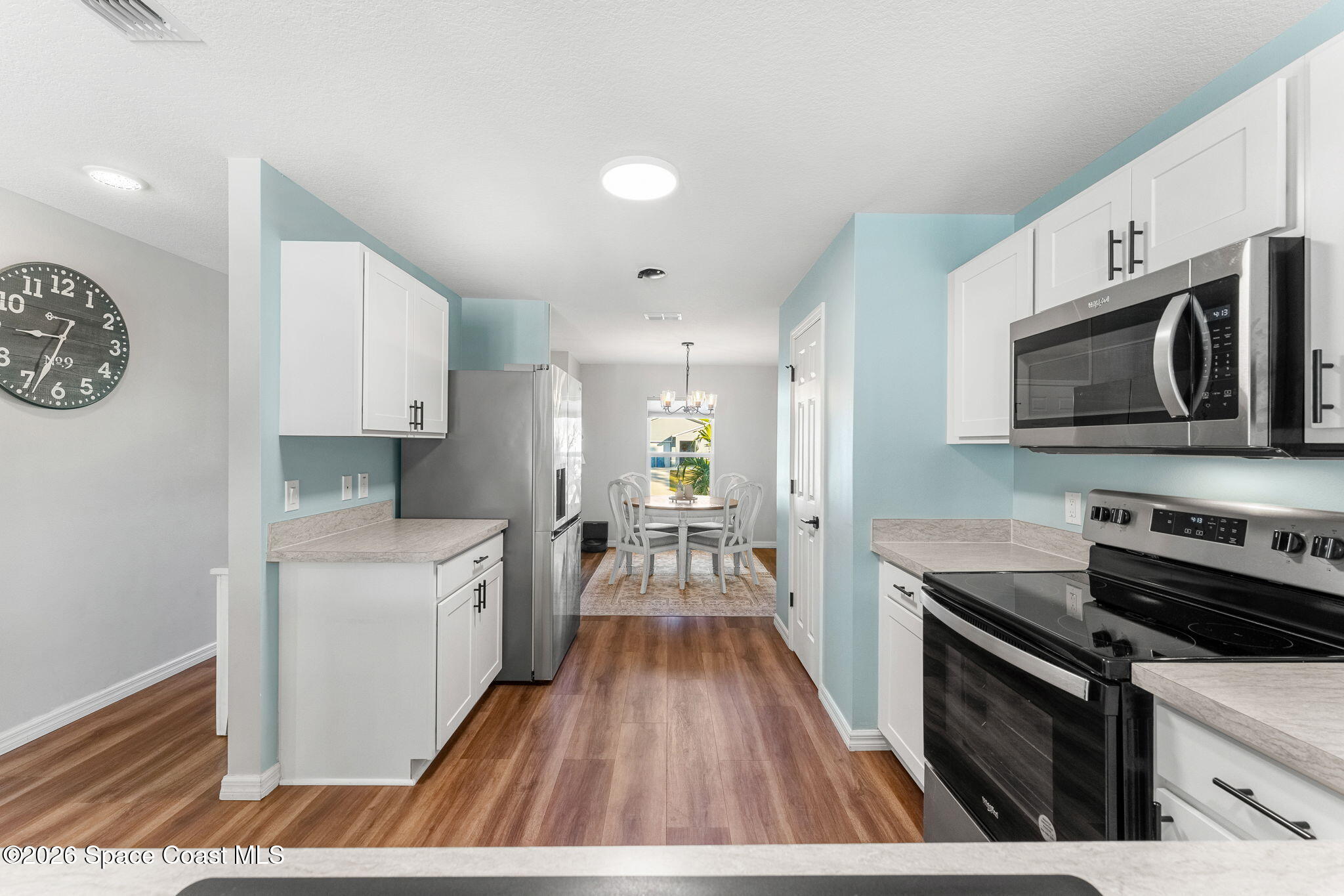 714 Daysland Avenue SW