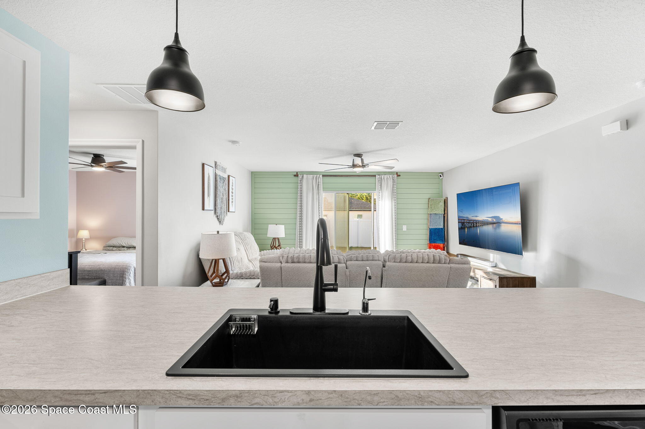 714 Daysland Avenue SW