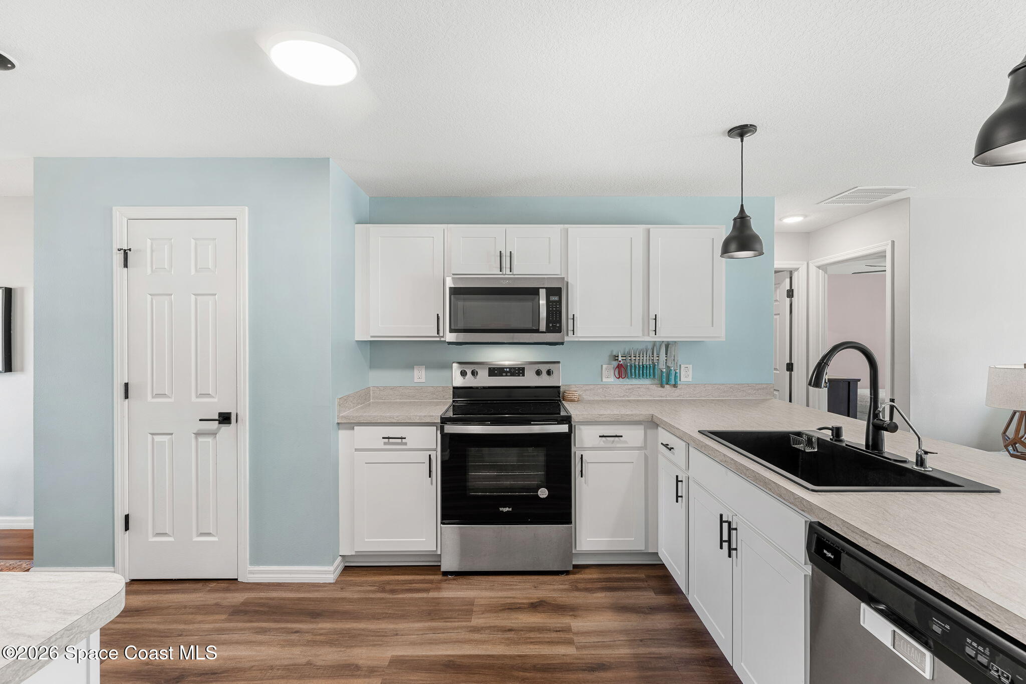 714 Daysland Avenue SW