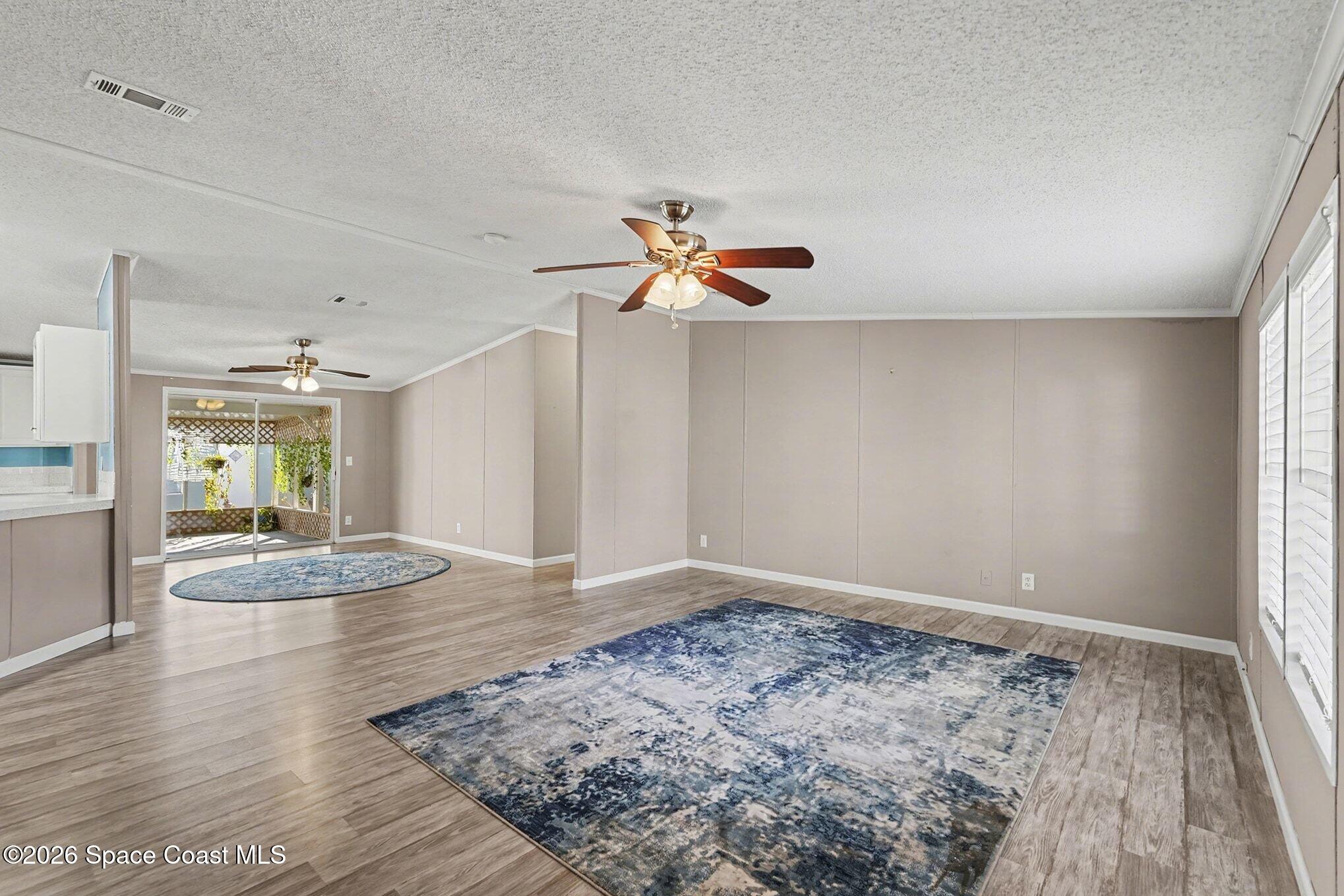 926 Laurel Circle