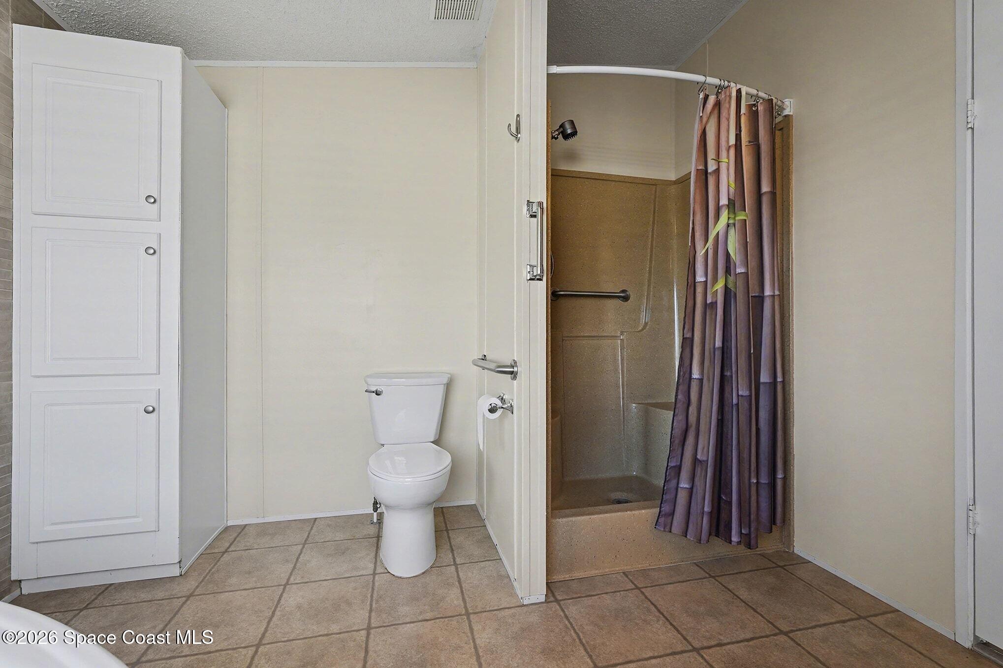 926 Laurel Circle
