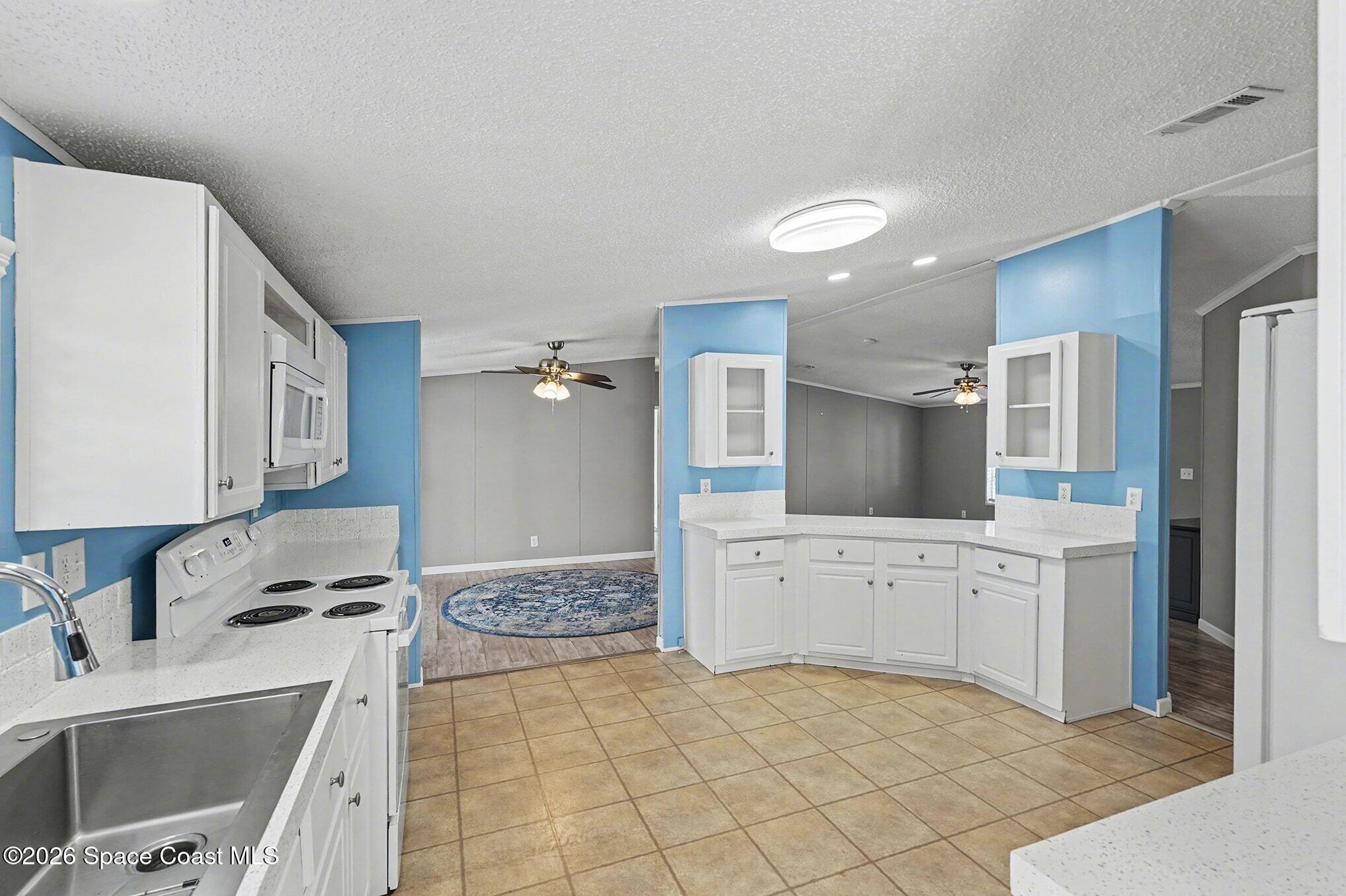 926 Laurel Circle