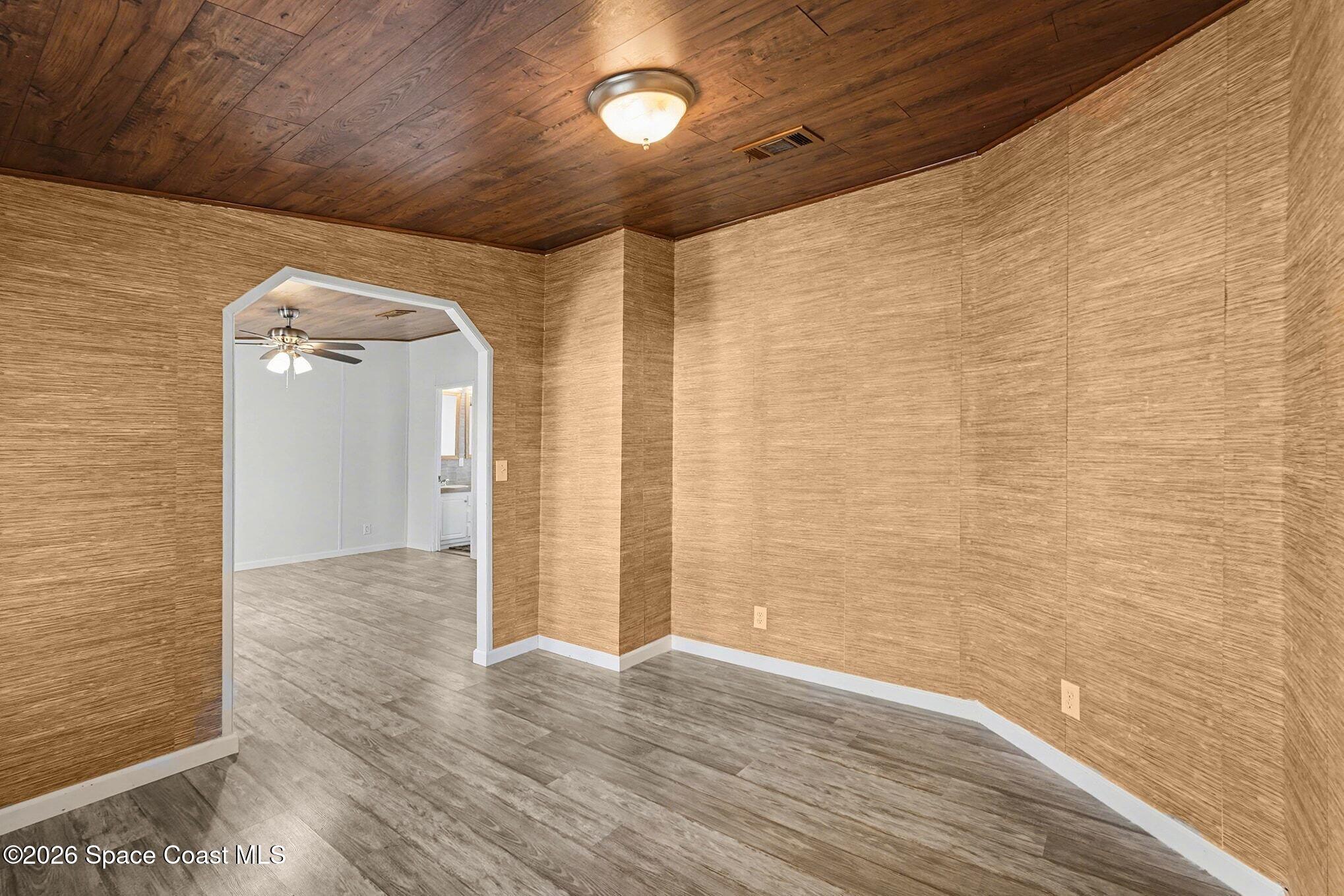926 Laurel Circle