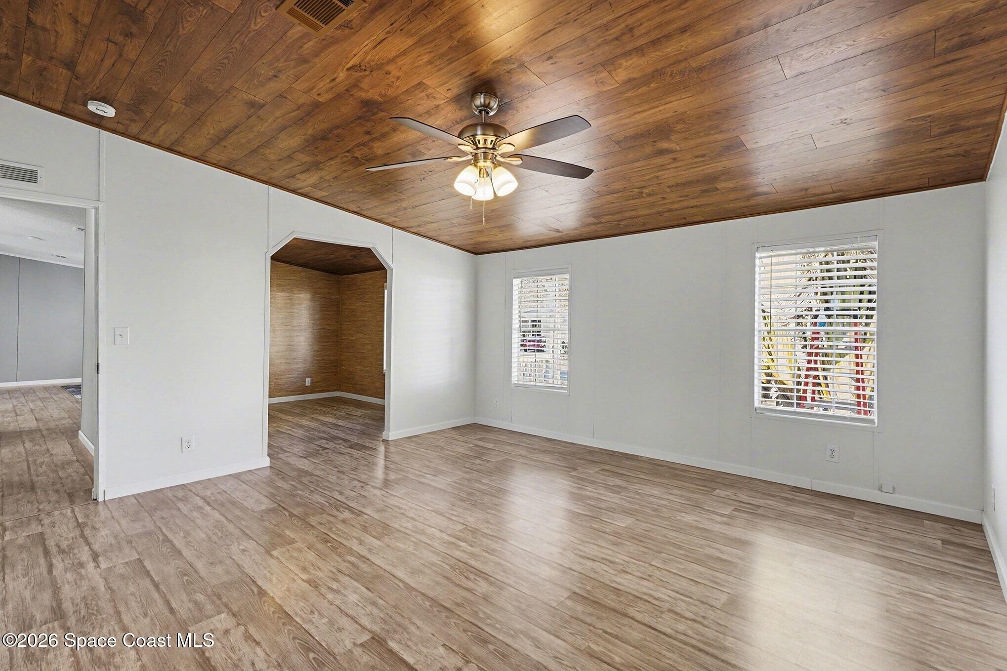 926 Laurel Circle