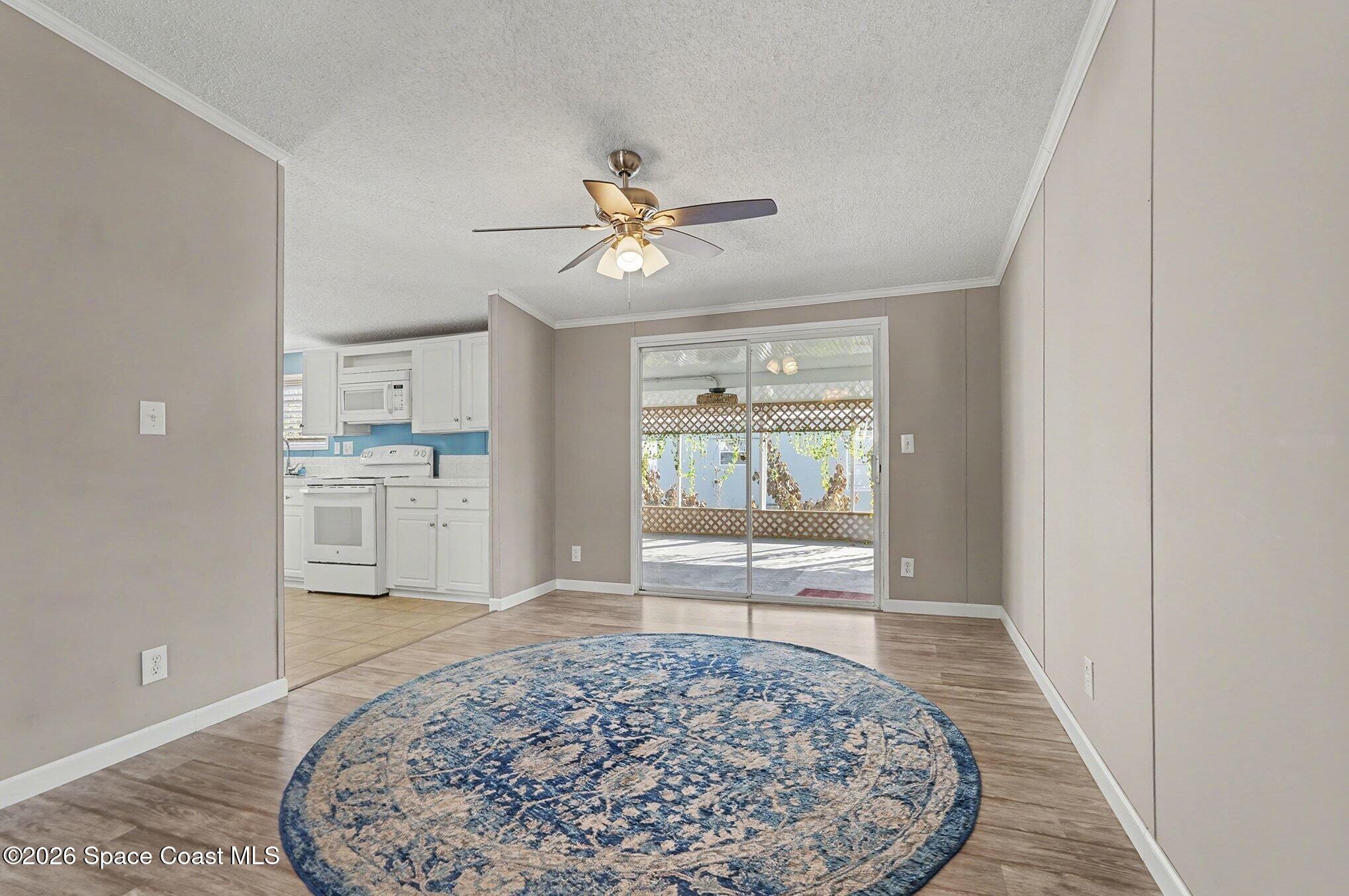 926 Laurel Circle