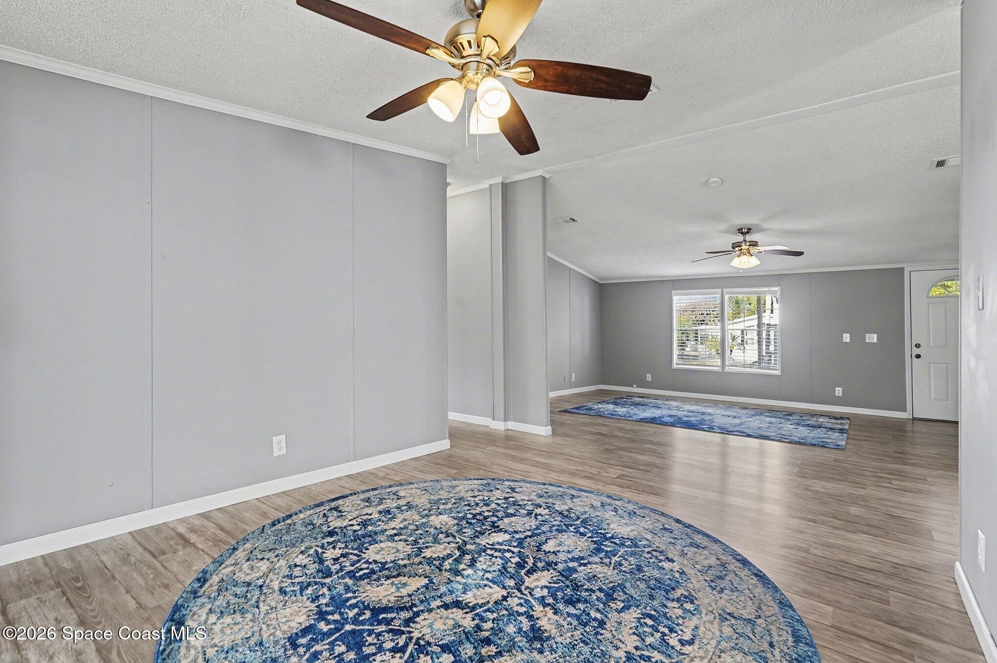926 Laurel Circle