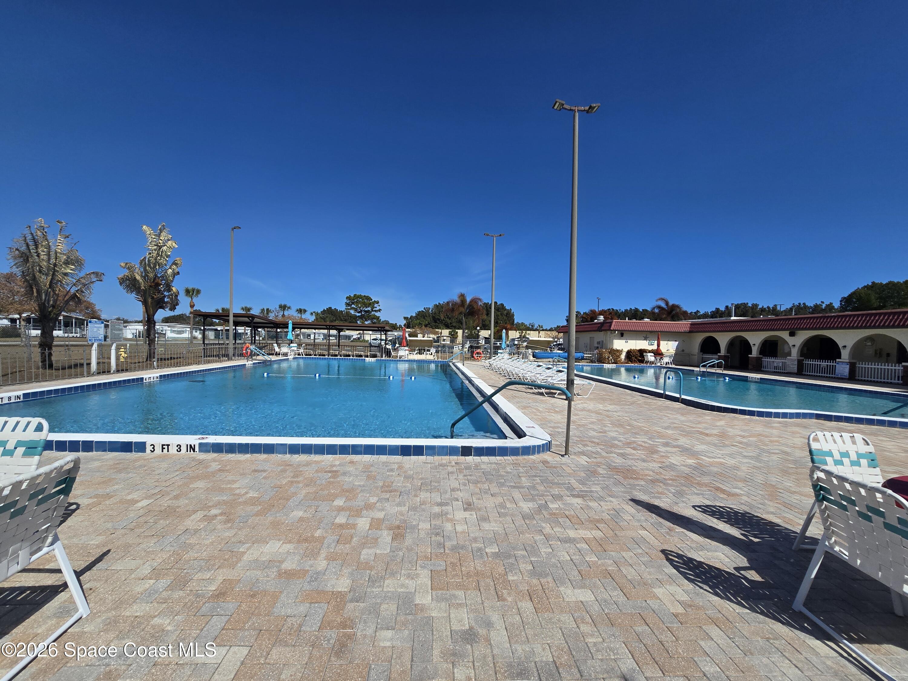 1058 Moonlight Court NE