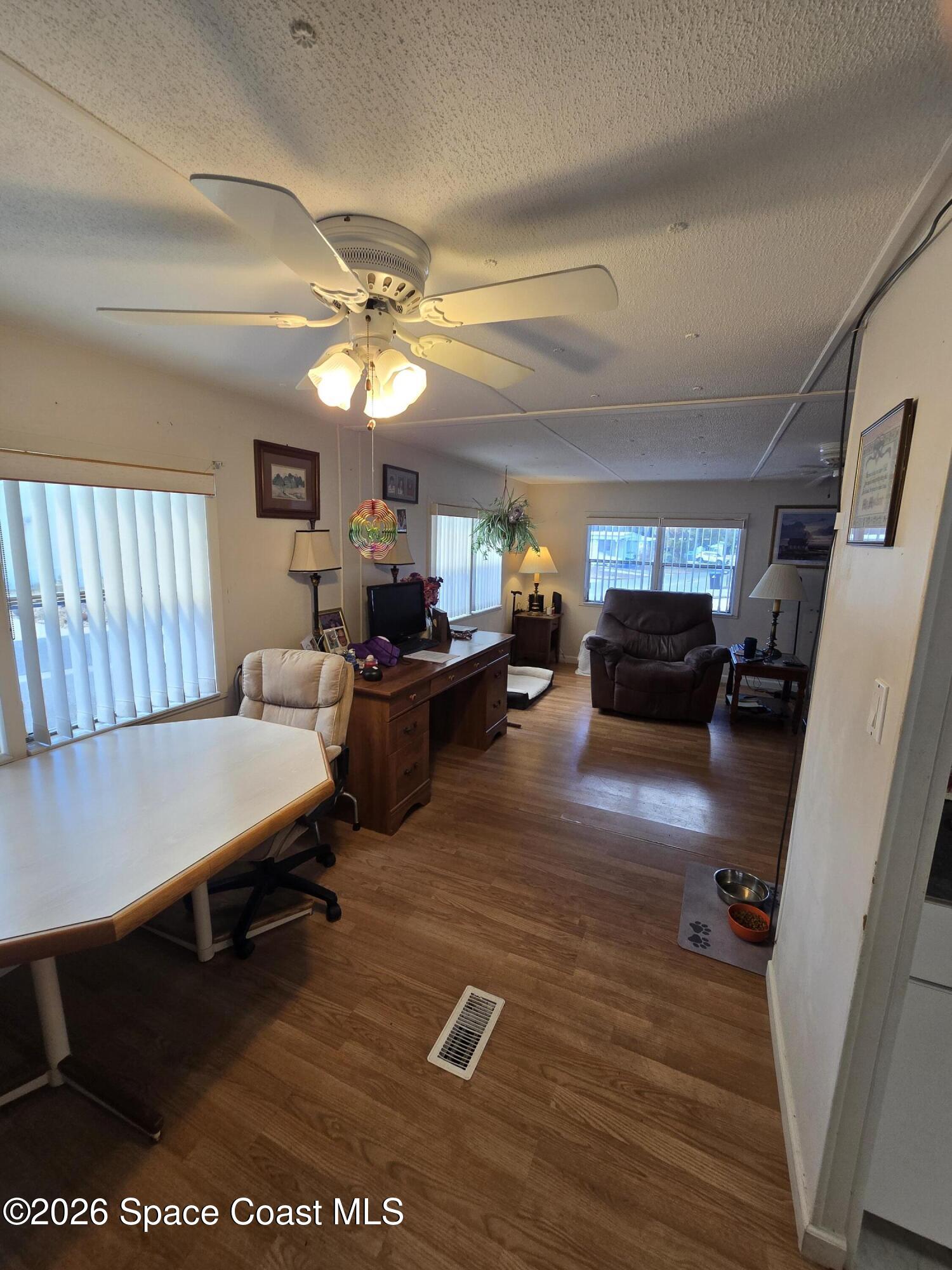 1058 Moonlight Court NE