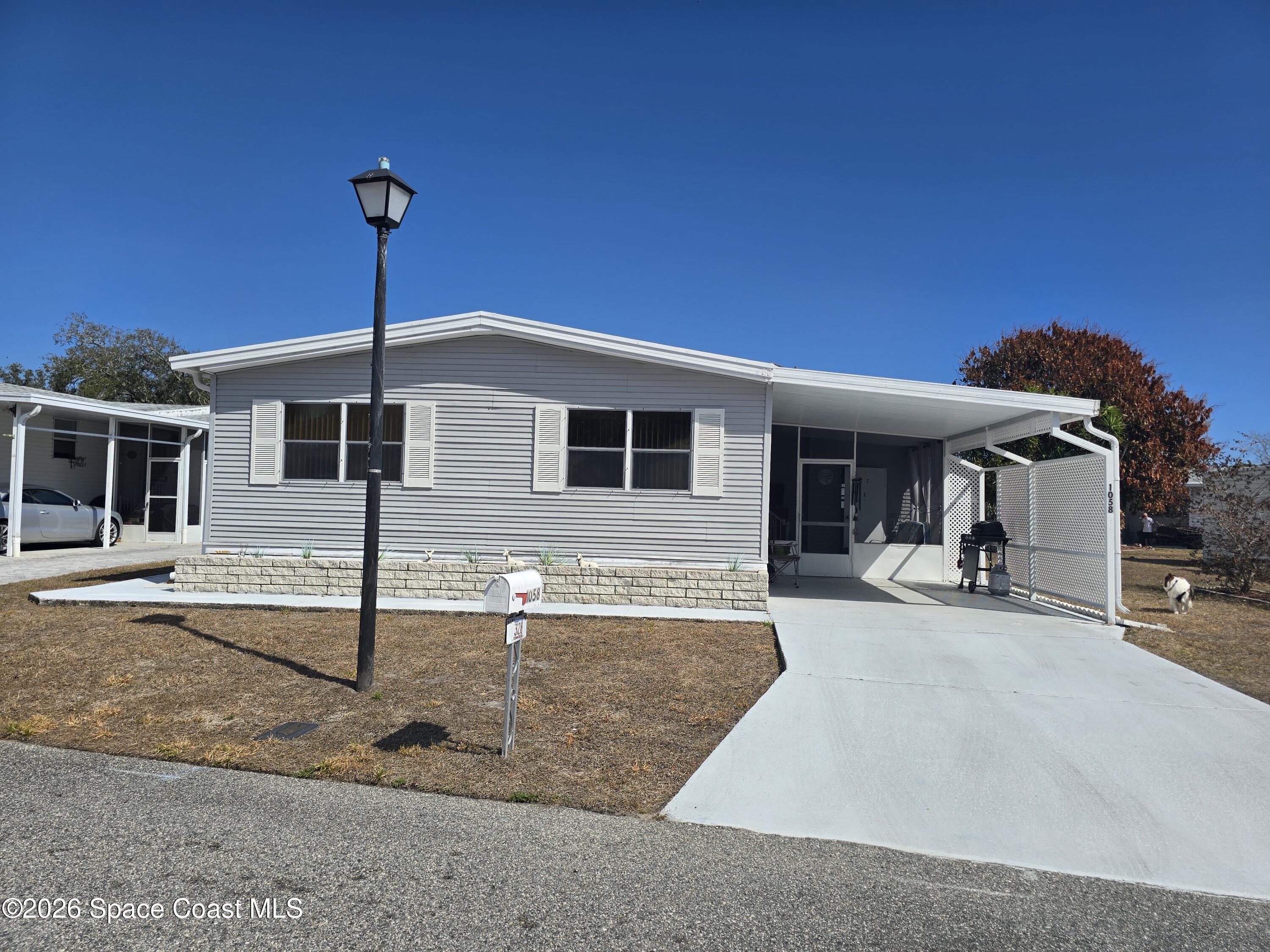 1058 Moonlight Court NE