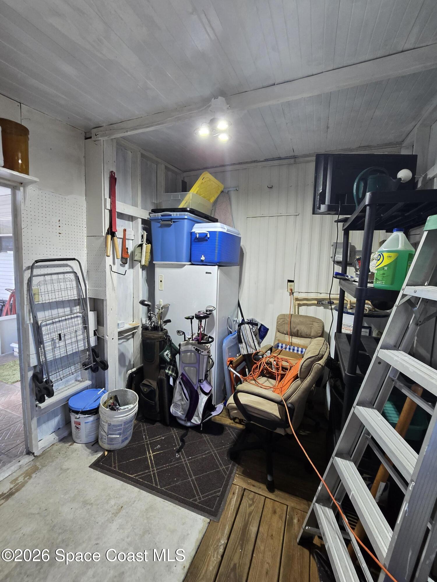 1058 Moonlight Court NE