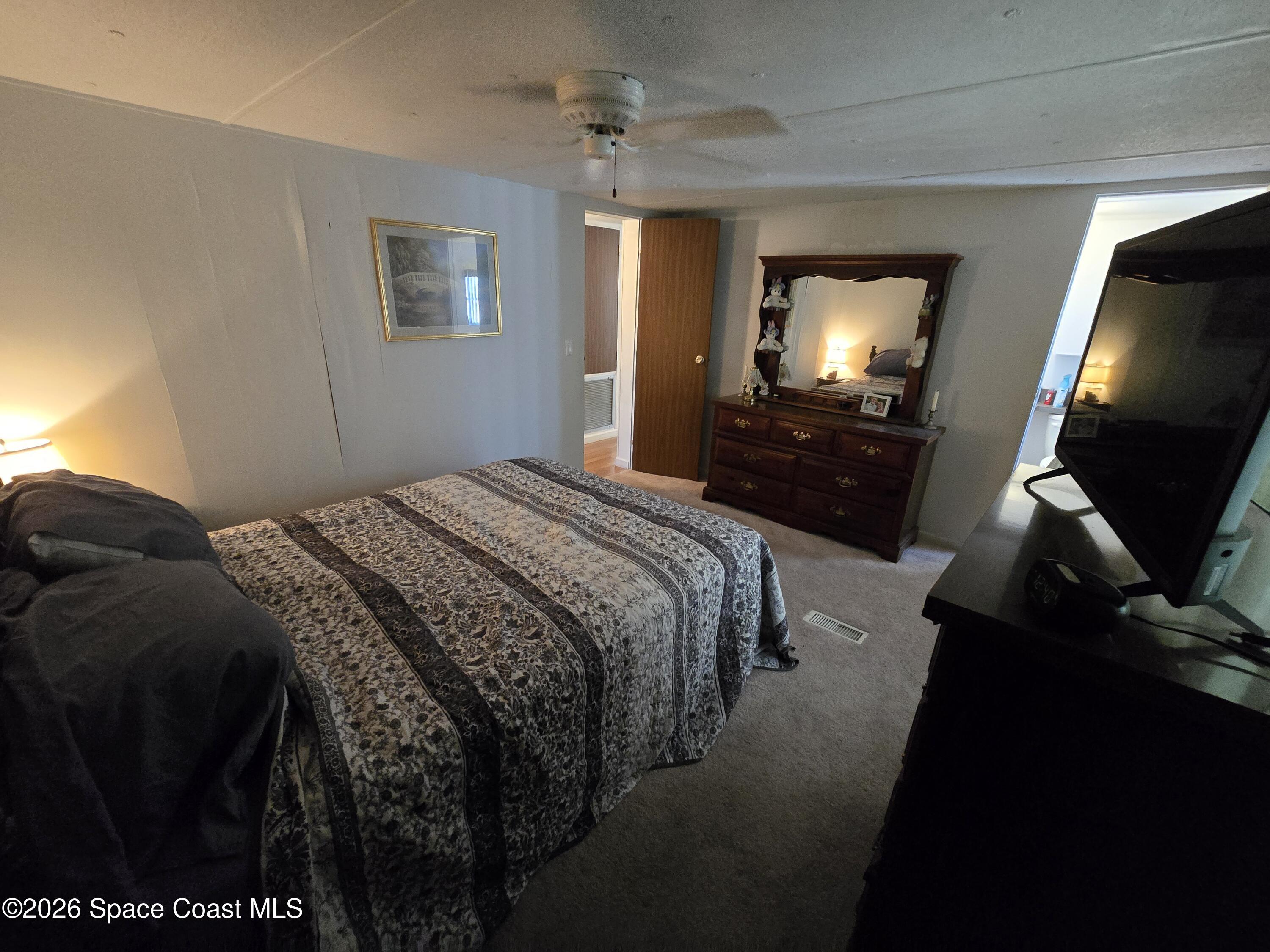 1058 Moonlight Court NE