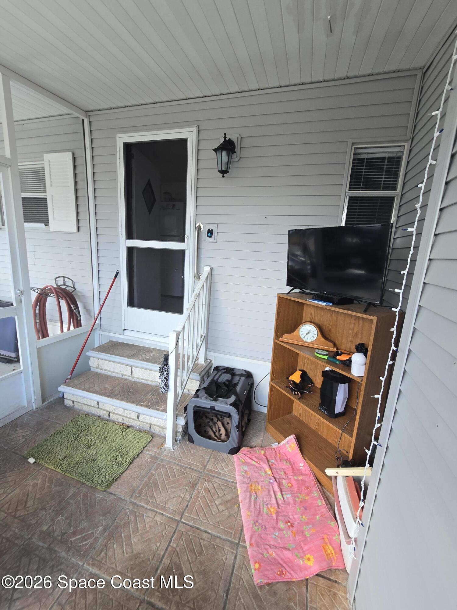 1058 Moonlight Court NE