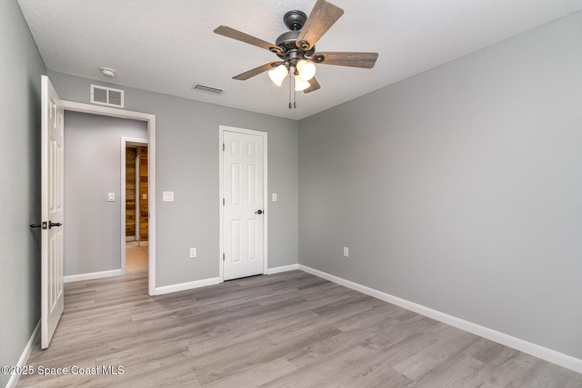 296 Santa Martia Street SW