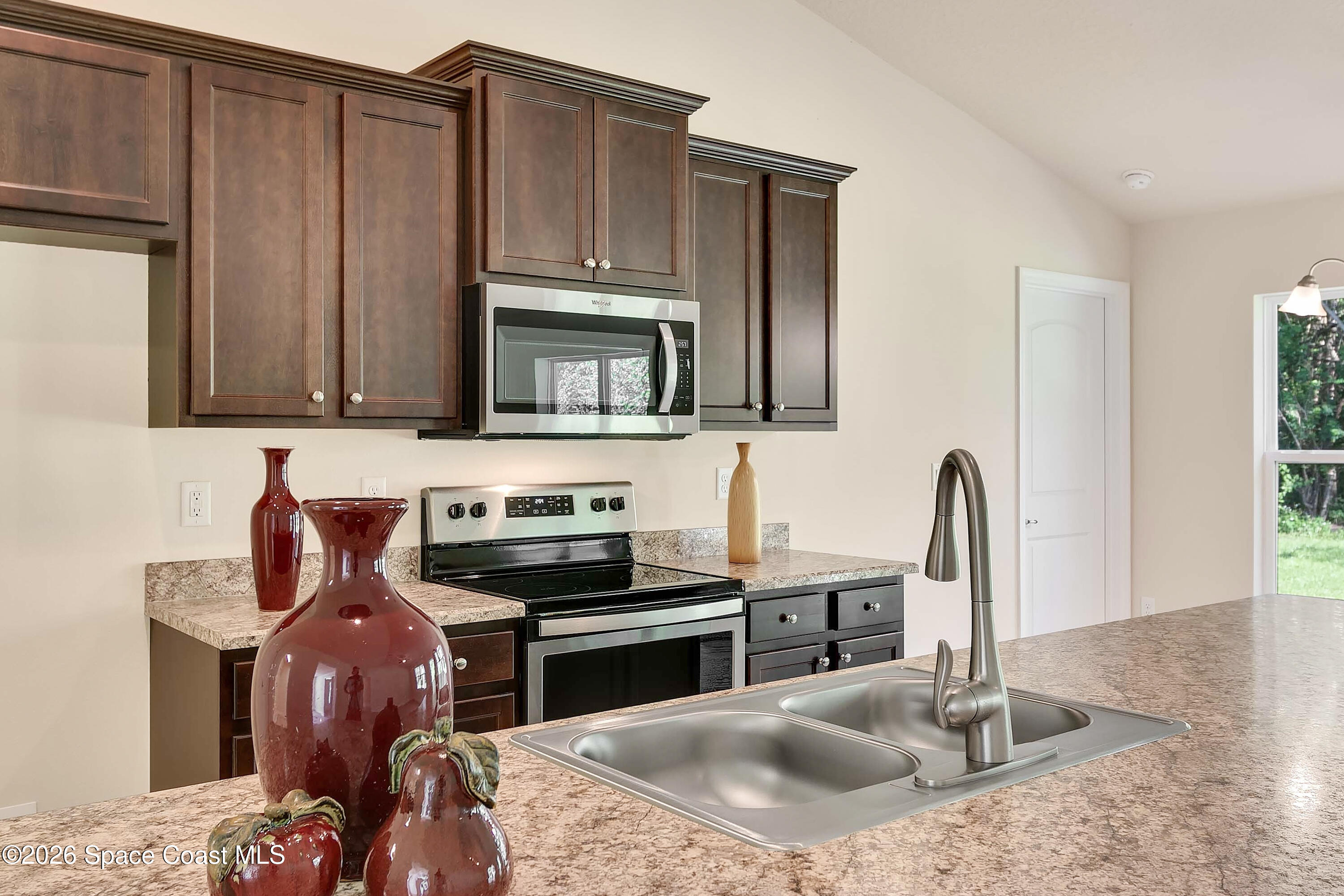 981 Le Baron Street SW