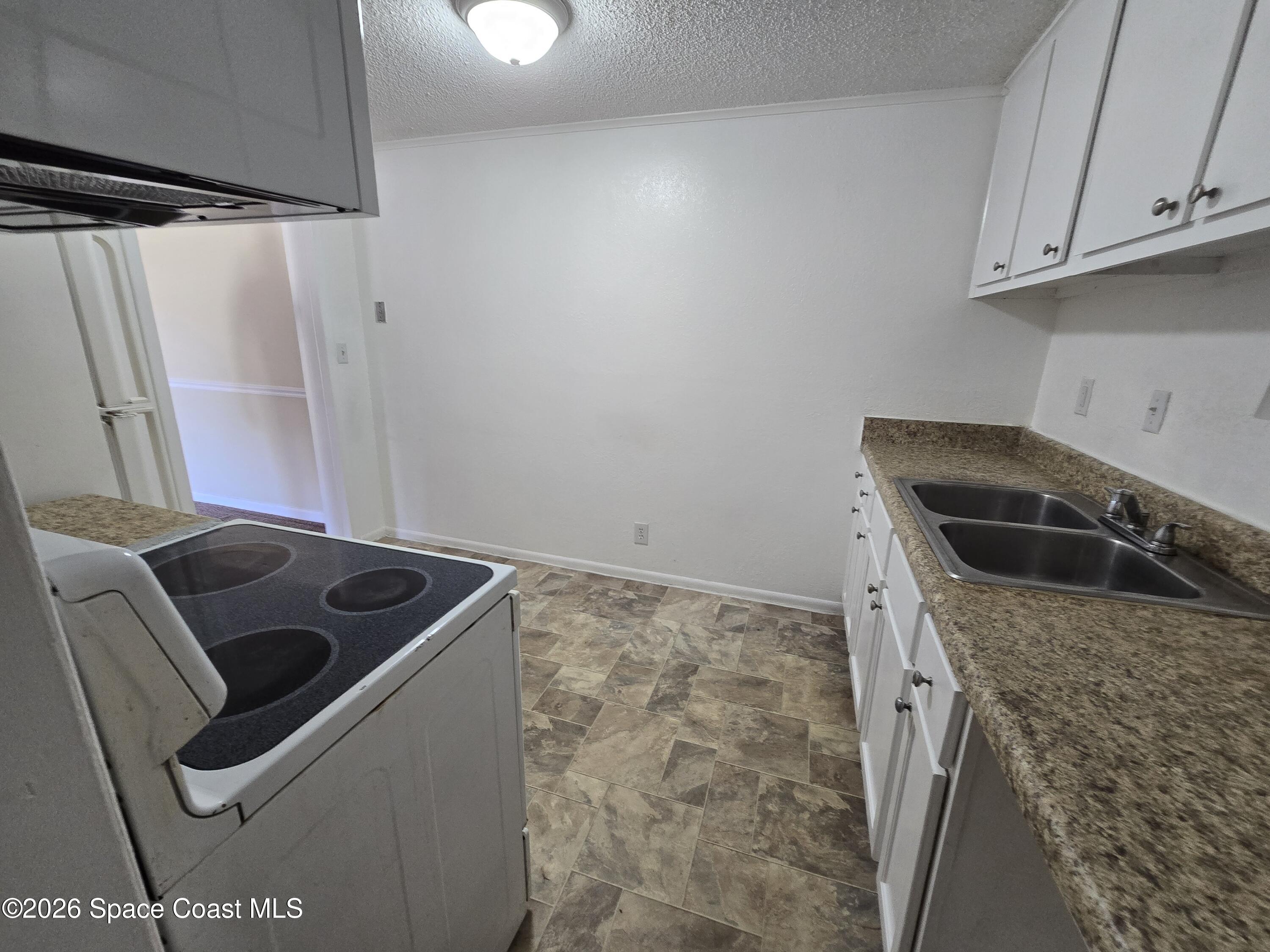 1700 Bottlebrush Drive NE 105