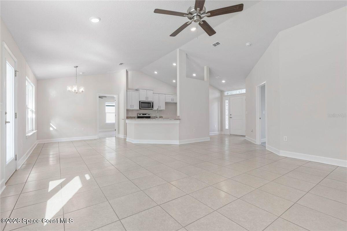 443 Oakleaf Street SW