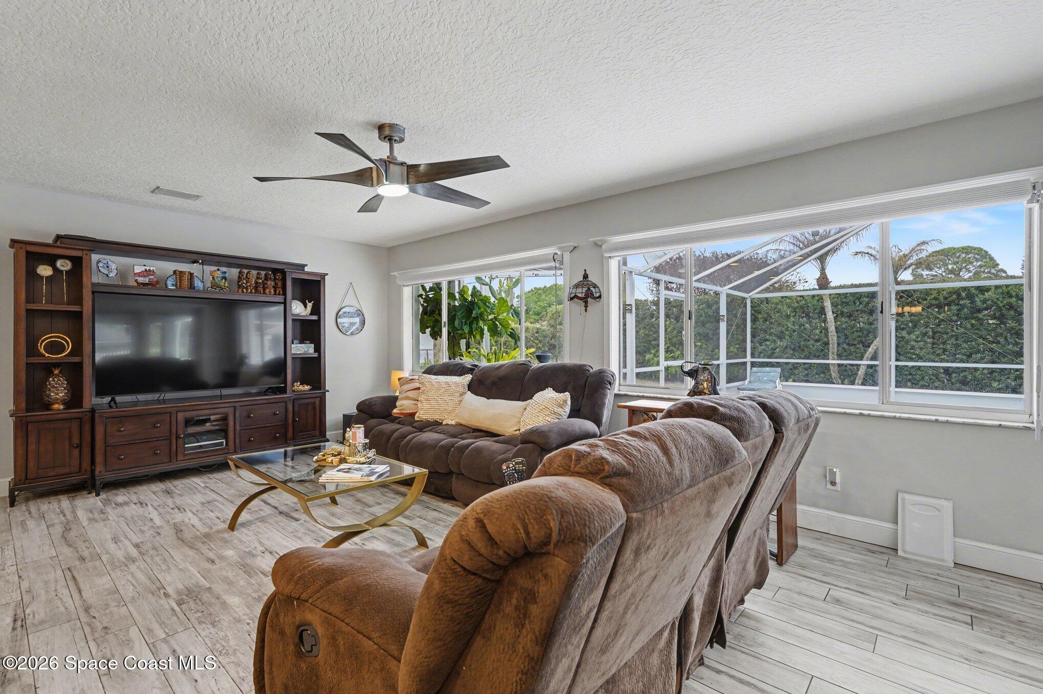 777 Firestone Street NE