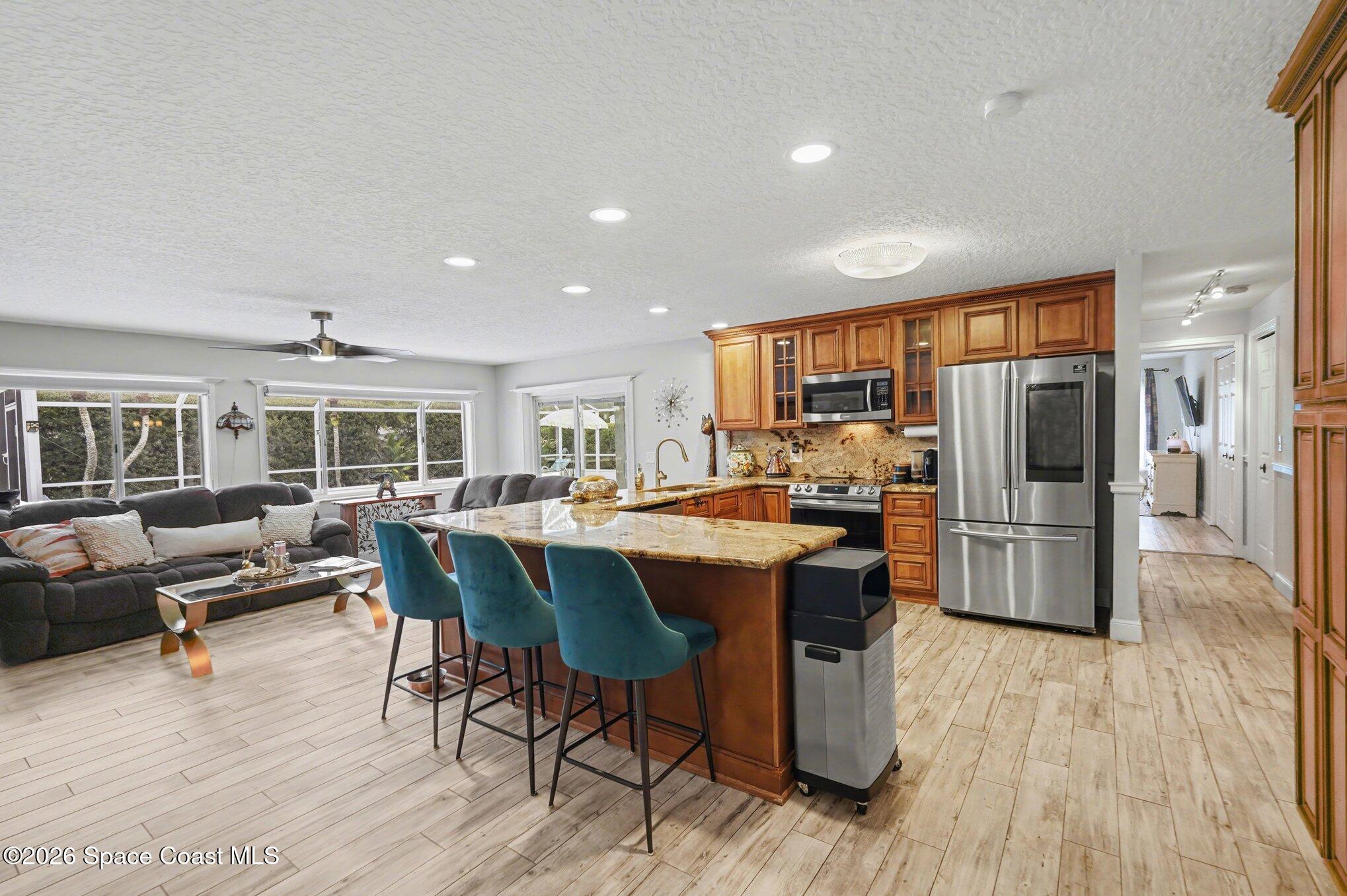 777 Firestone Street NE