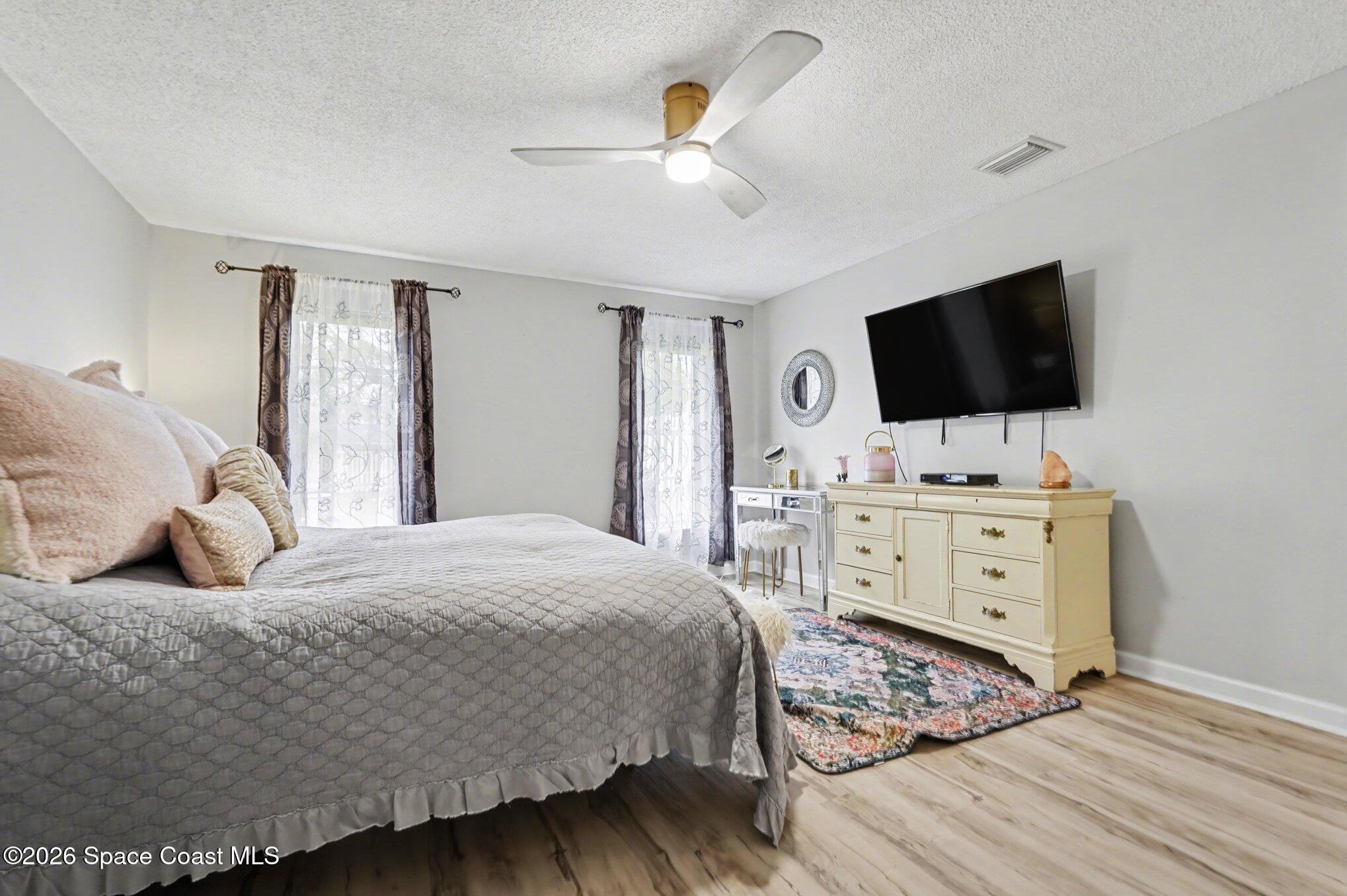 777 Firestone Street NE