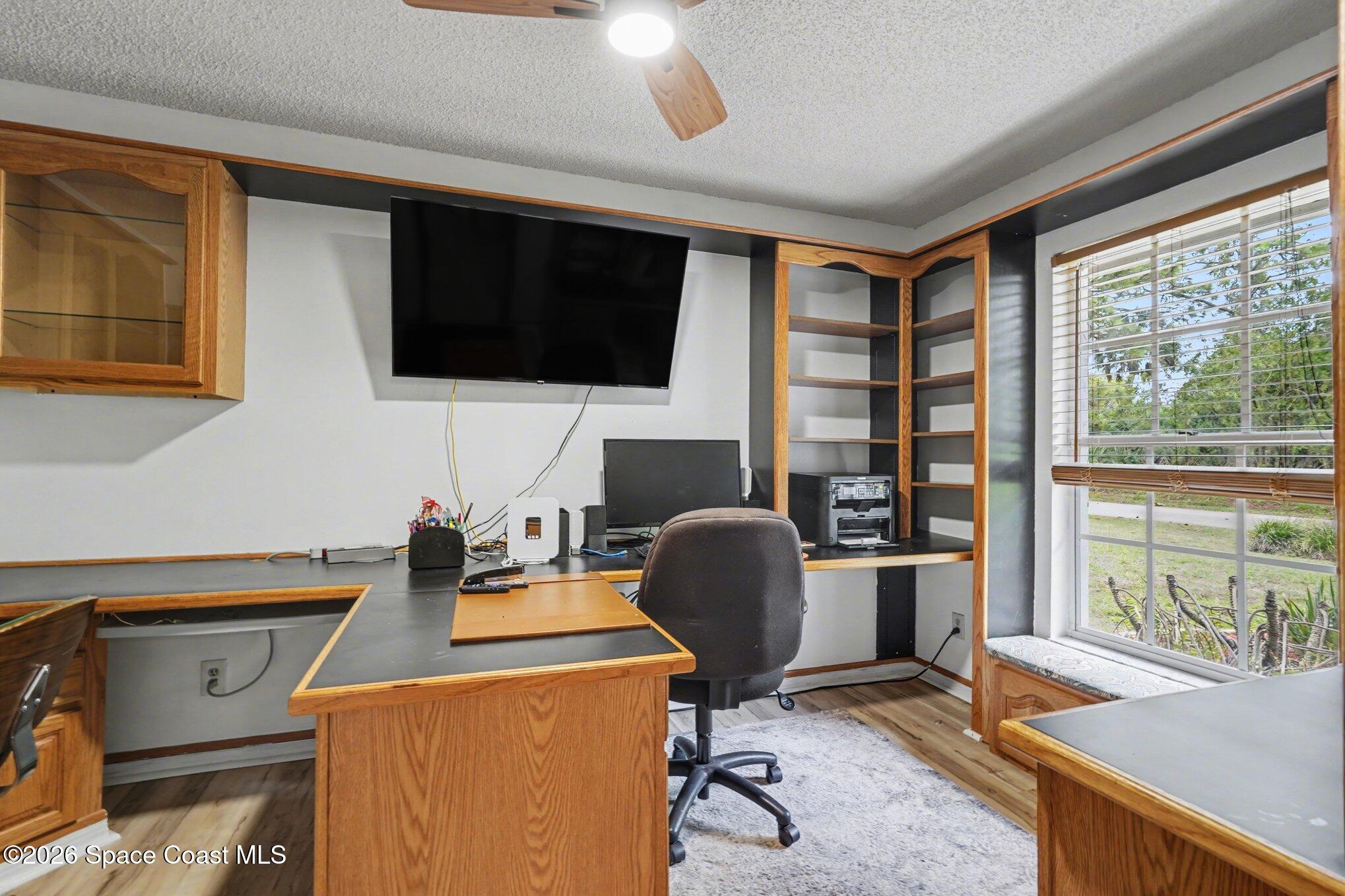 777 Firestone Street NE