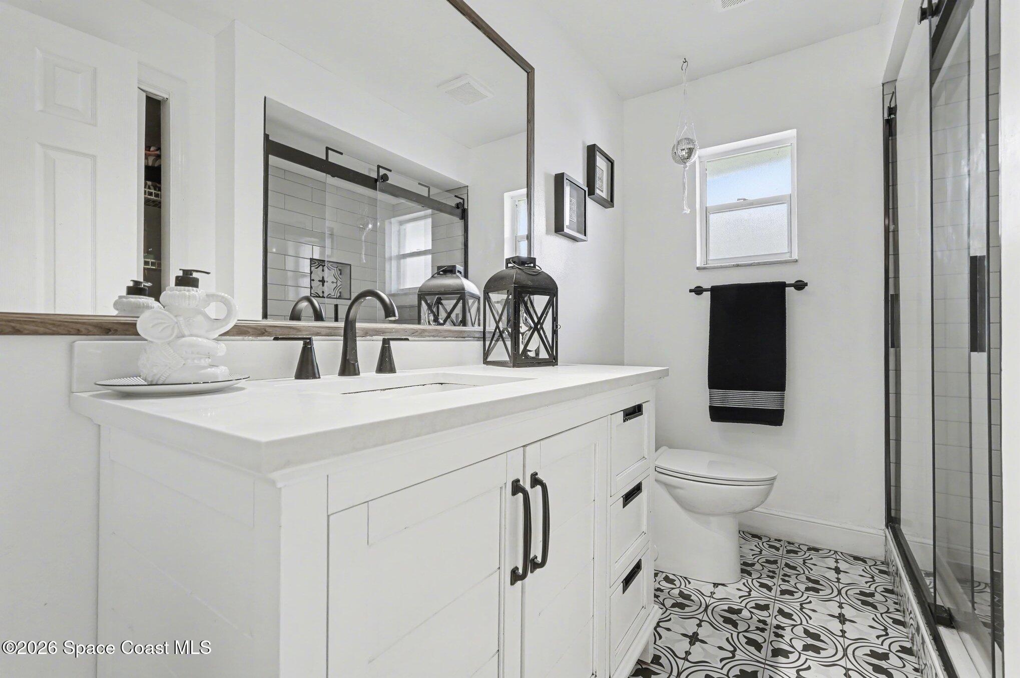 777 Firestone Street NE