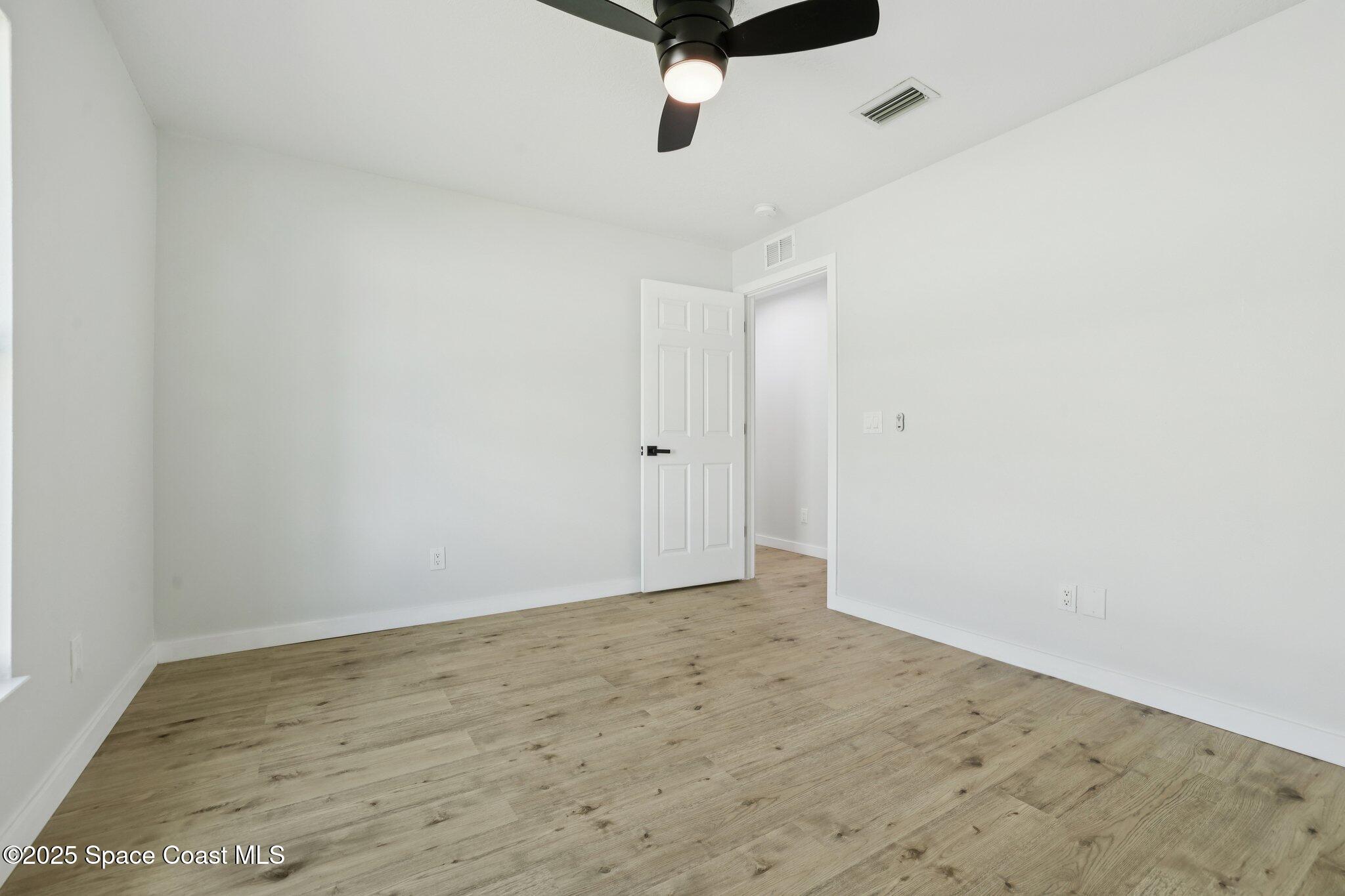 1441 Eldron Boulevard SE