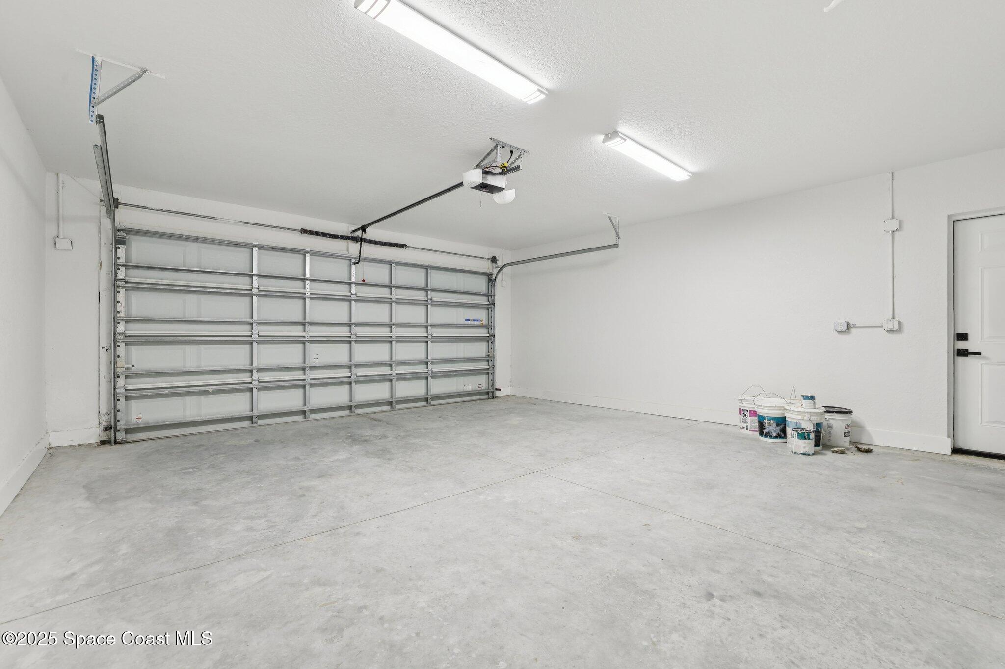 1441 Eldron Boulevard SE