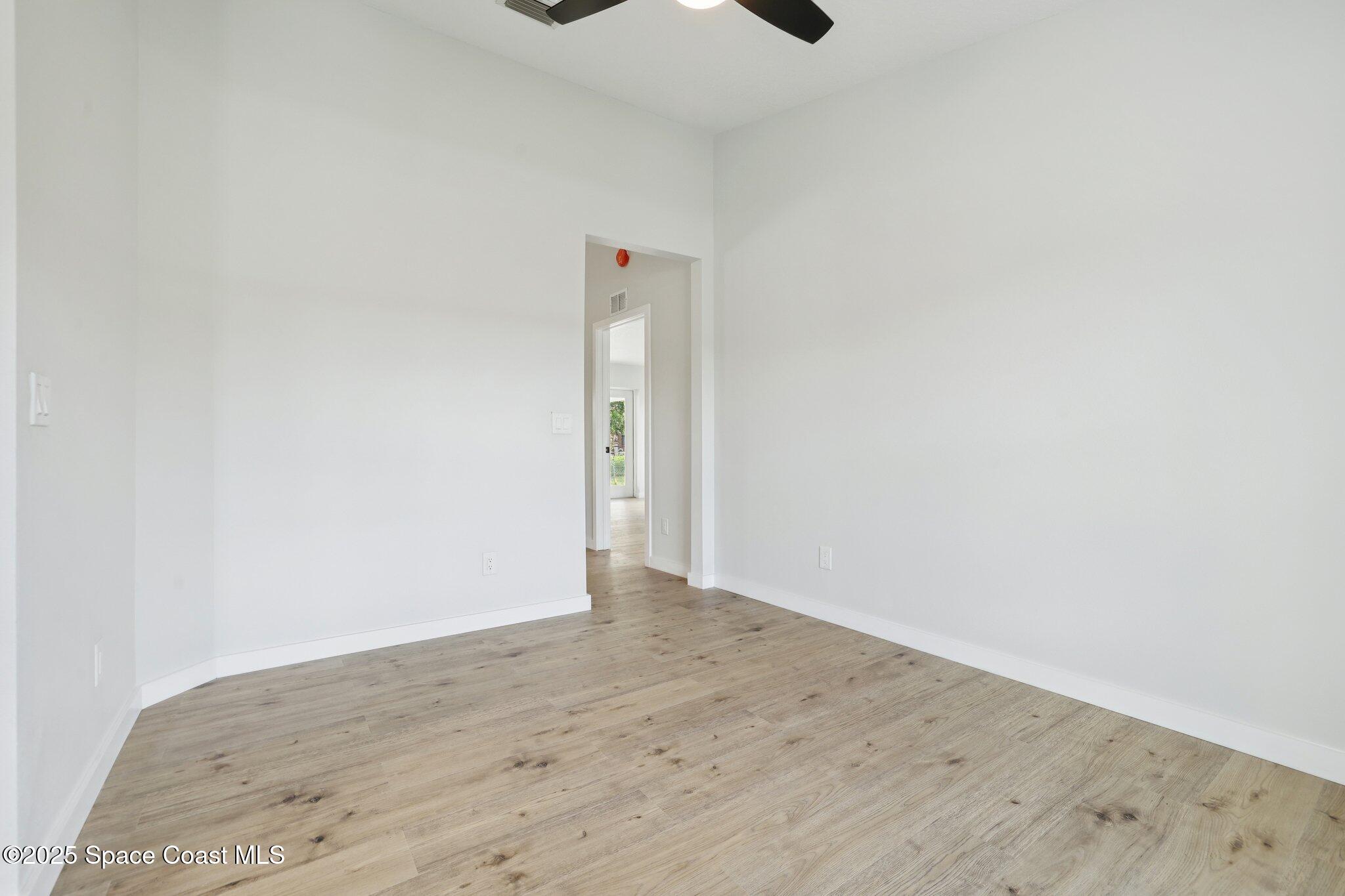 1441 Eldron Boulevard SE