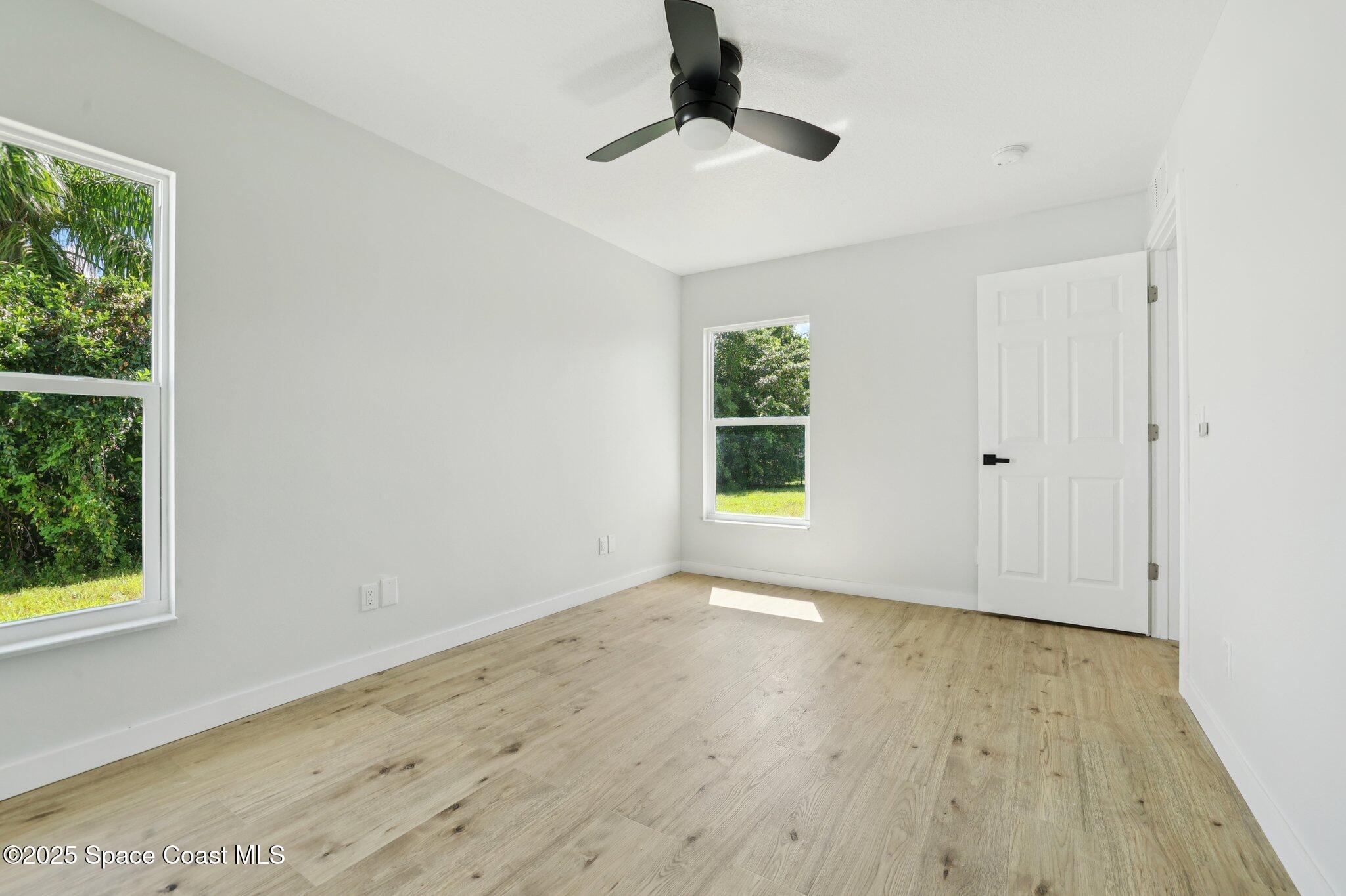 1441 Eldron Boulevard SE