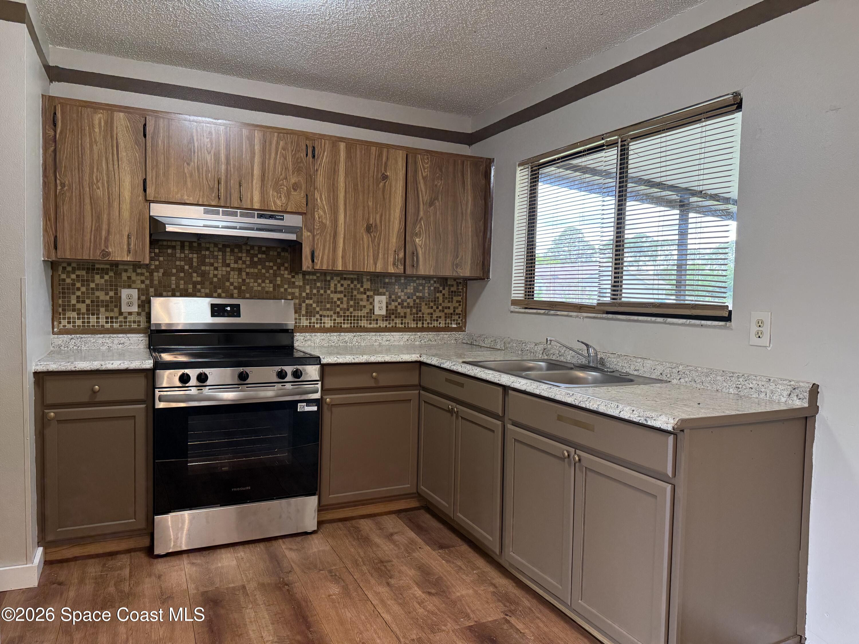 1490 Van Buren Avenue SE