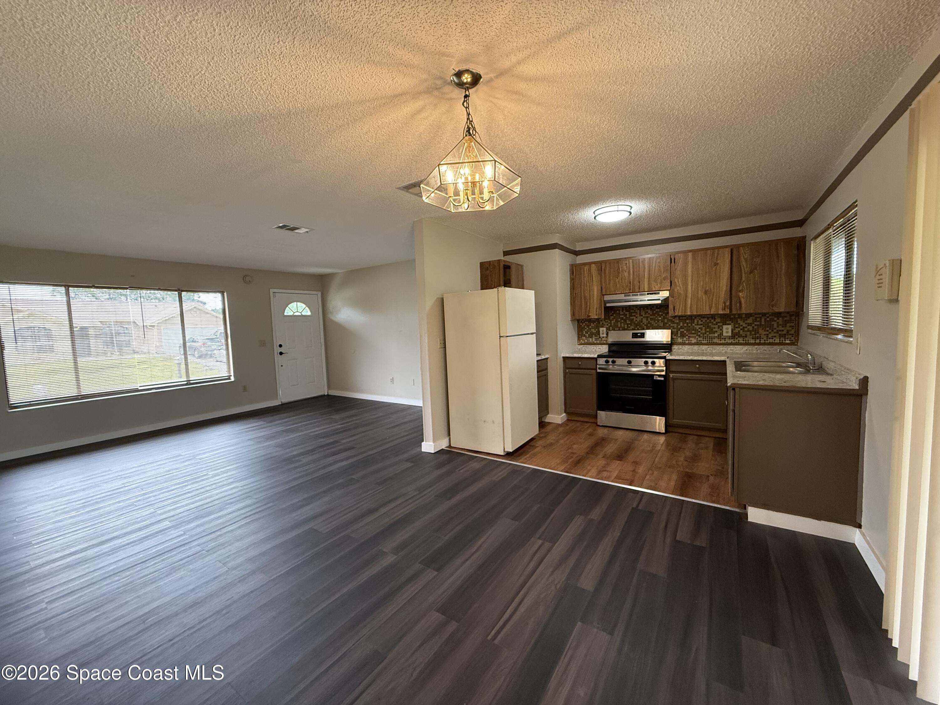 1490 Van Buren Avenue SE