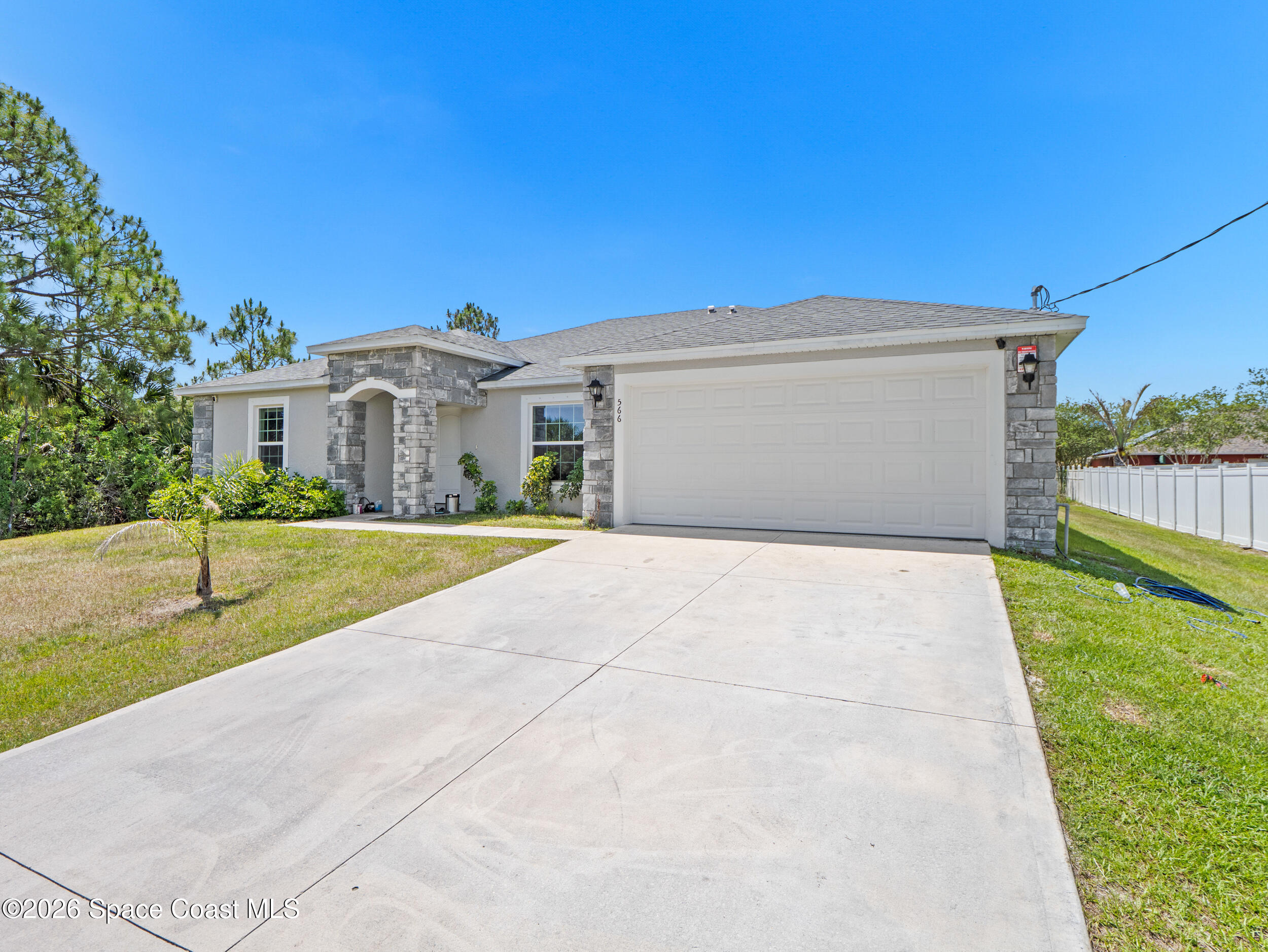 566 Forrest Hills Street SW