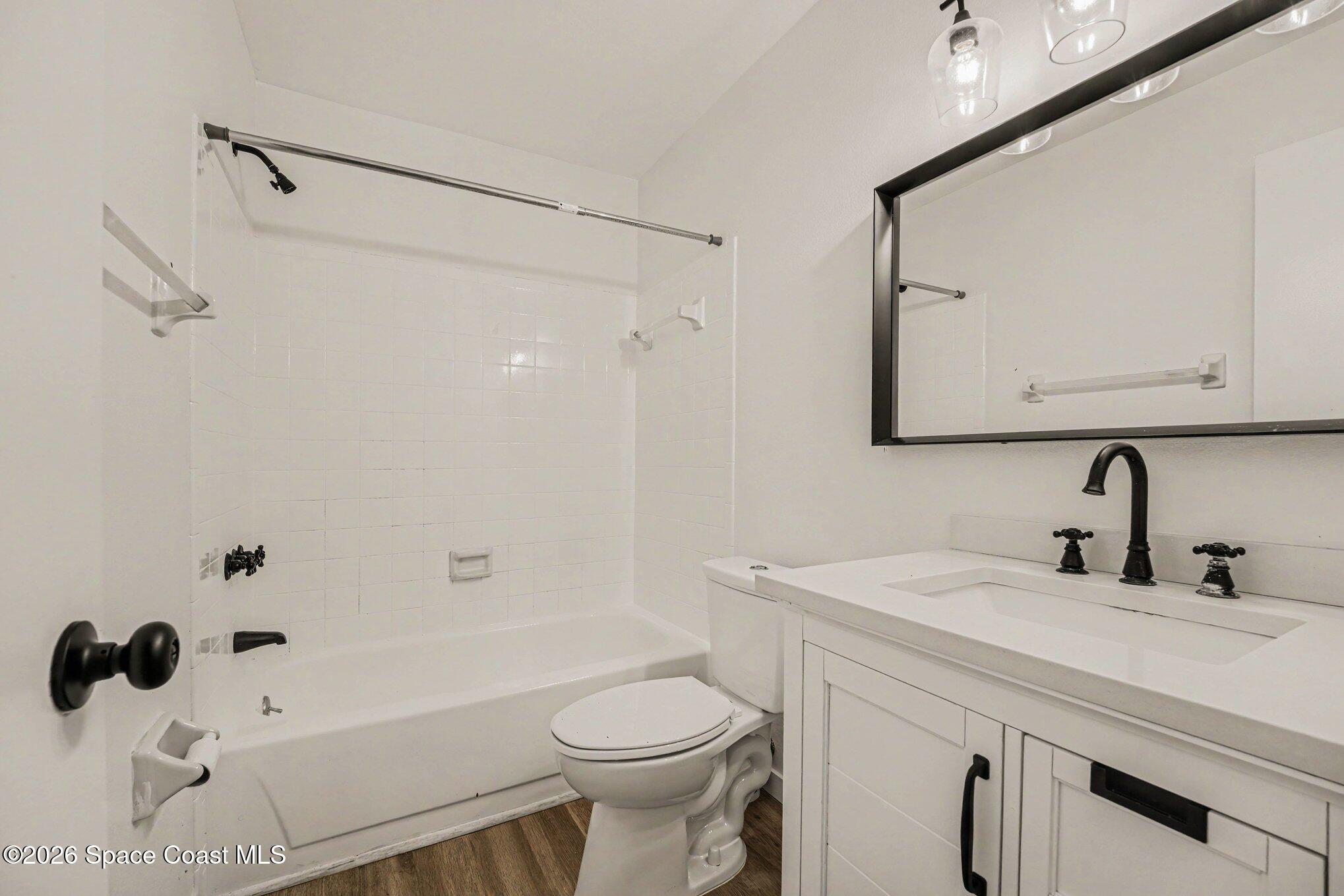1011 Abada Court NE 110