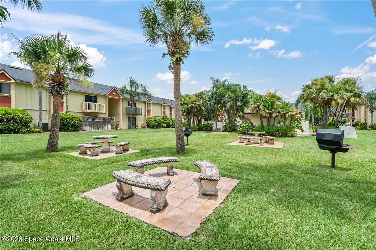 2190 Forest Knoll Drive NE 90-202