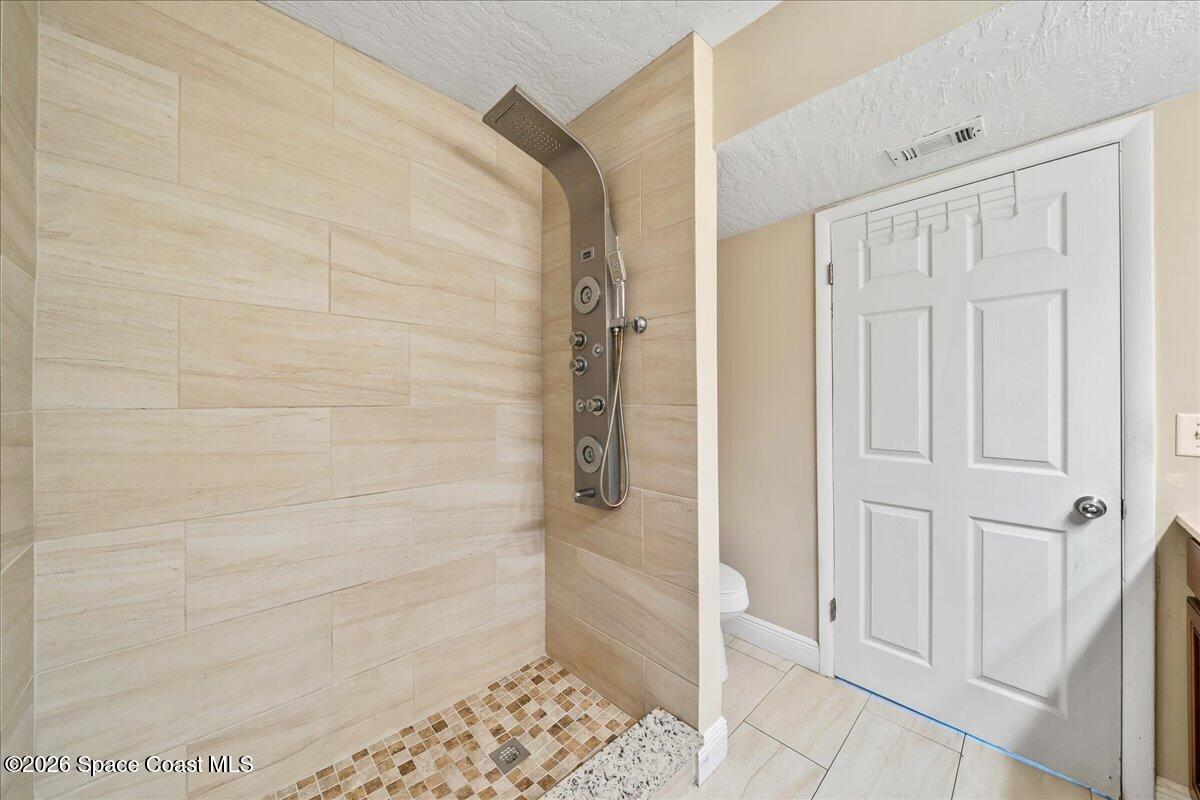 2190 Forest Knoll Drive NE 90-202