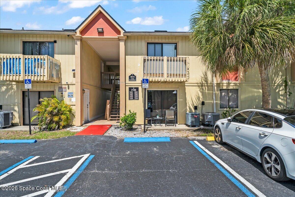 2190 Forest Knoll Drive NE 90-202