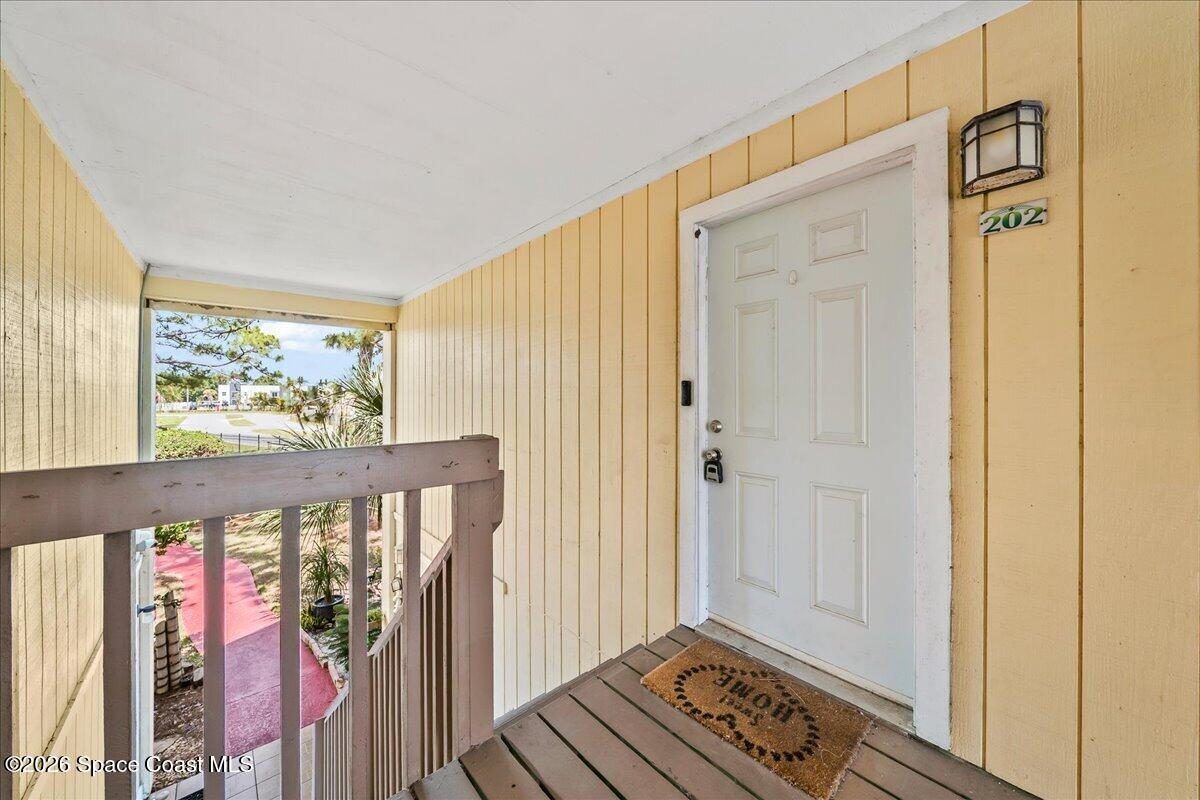 2190 Forest Knoll Drive NE 90-202