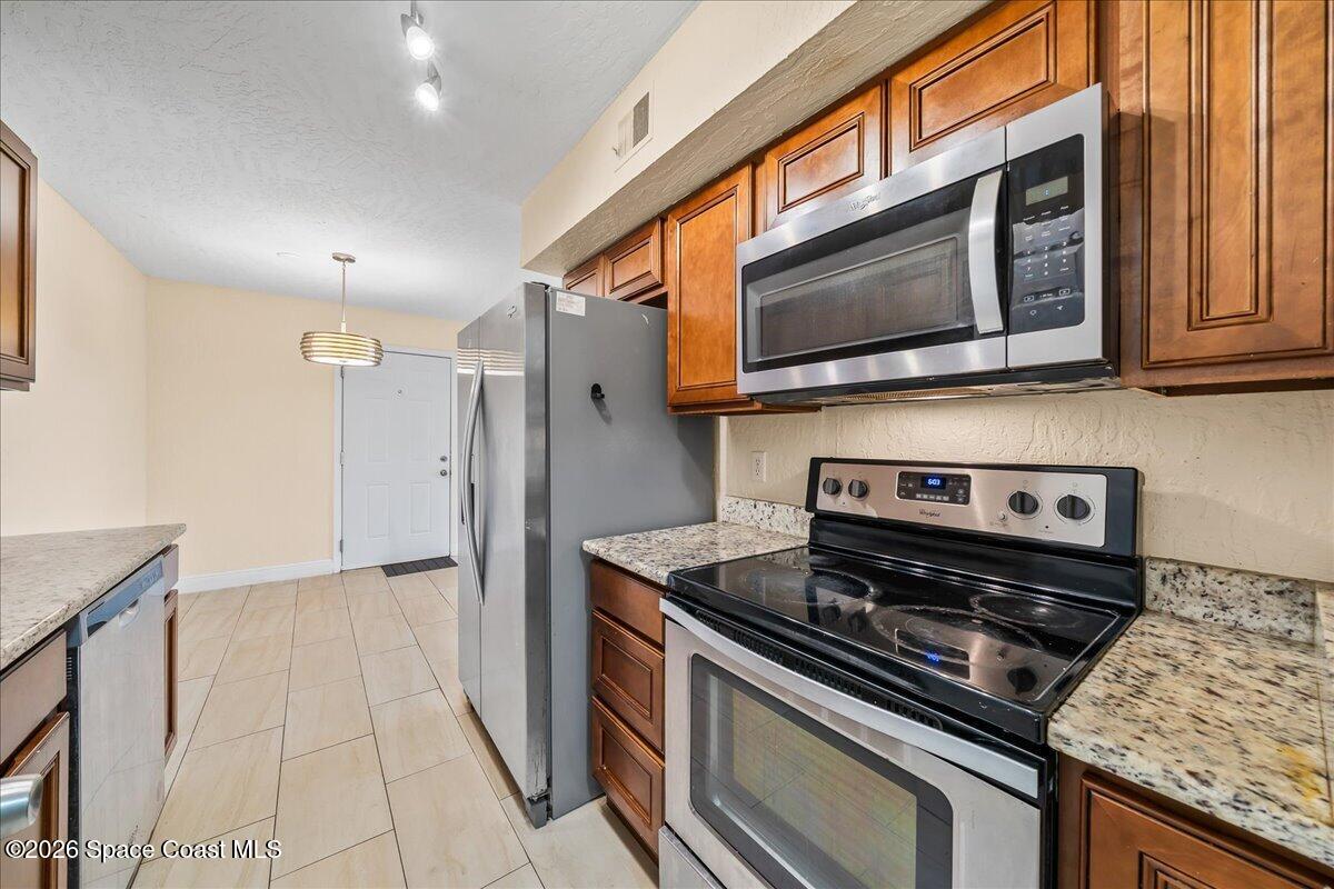2190 Forest Knoll Drive NE 90-202