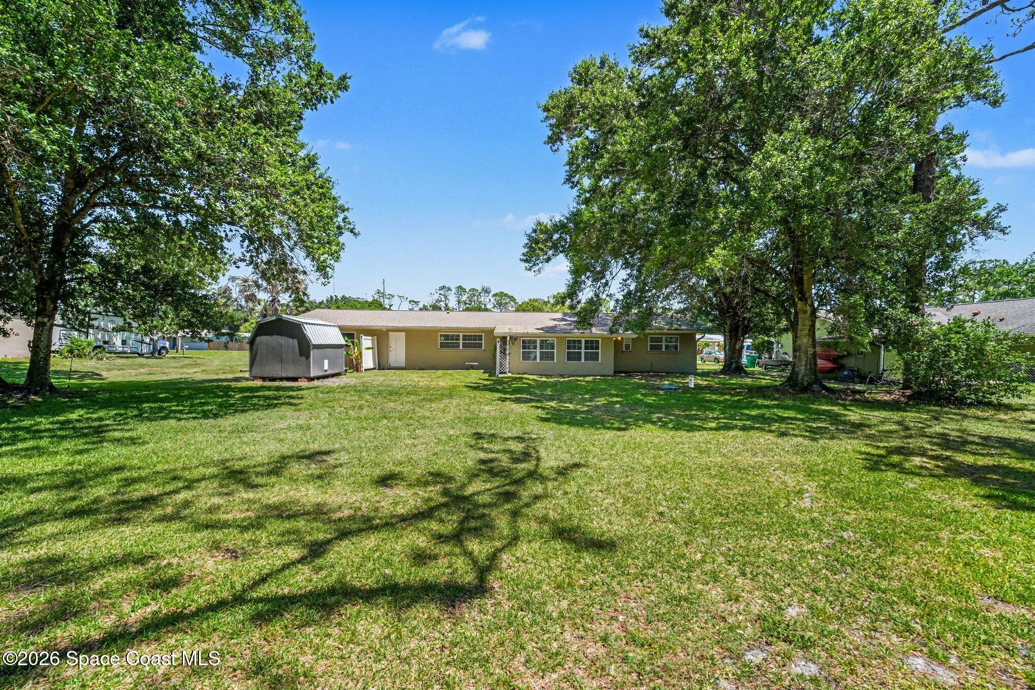 3075 Ellis Drive