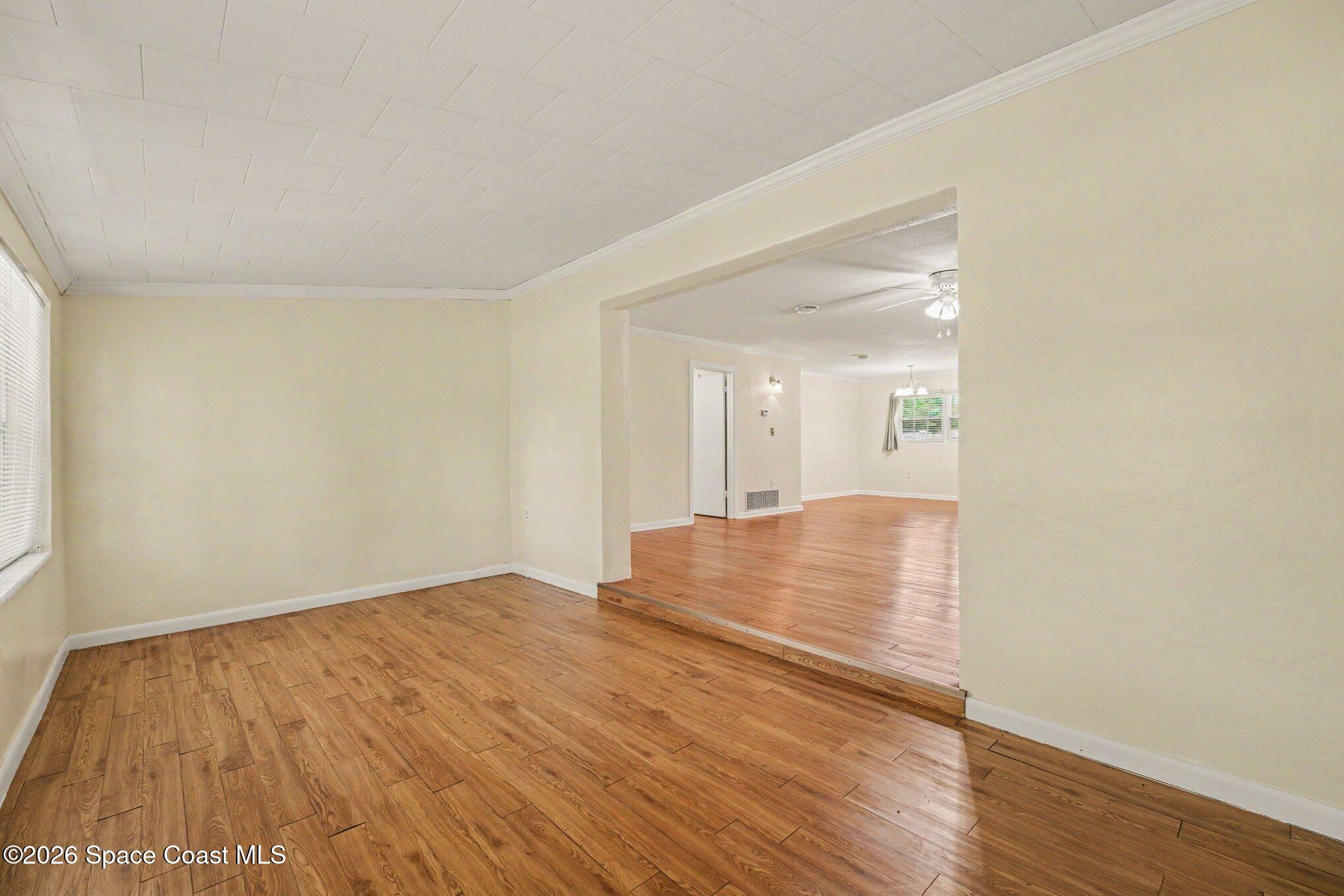 3075 Ellis Drive